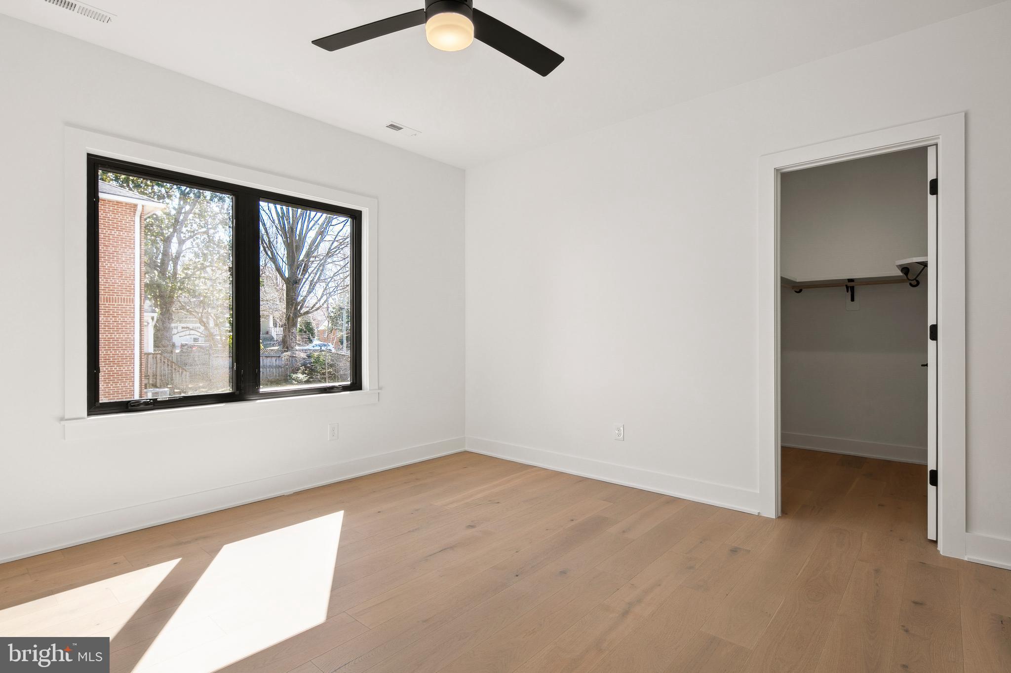 BERKSHIRE OAKWOOD - Residential