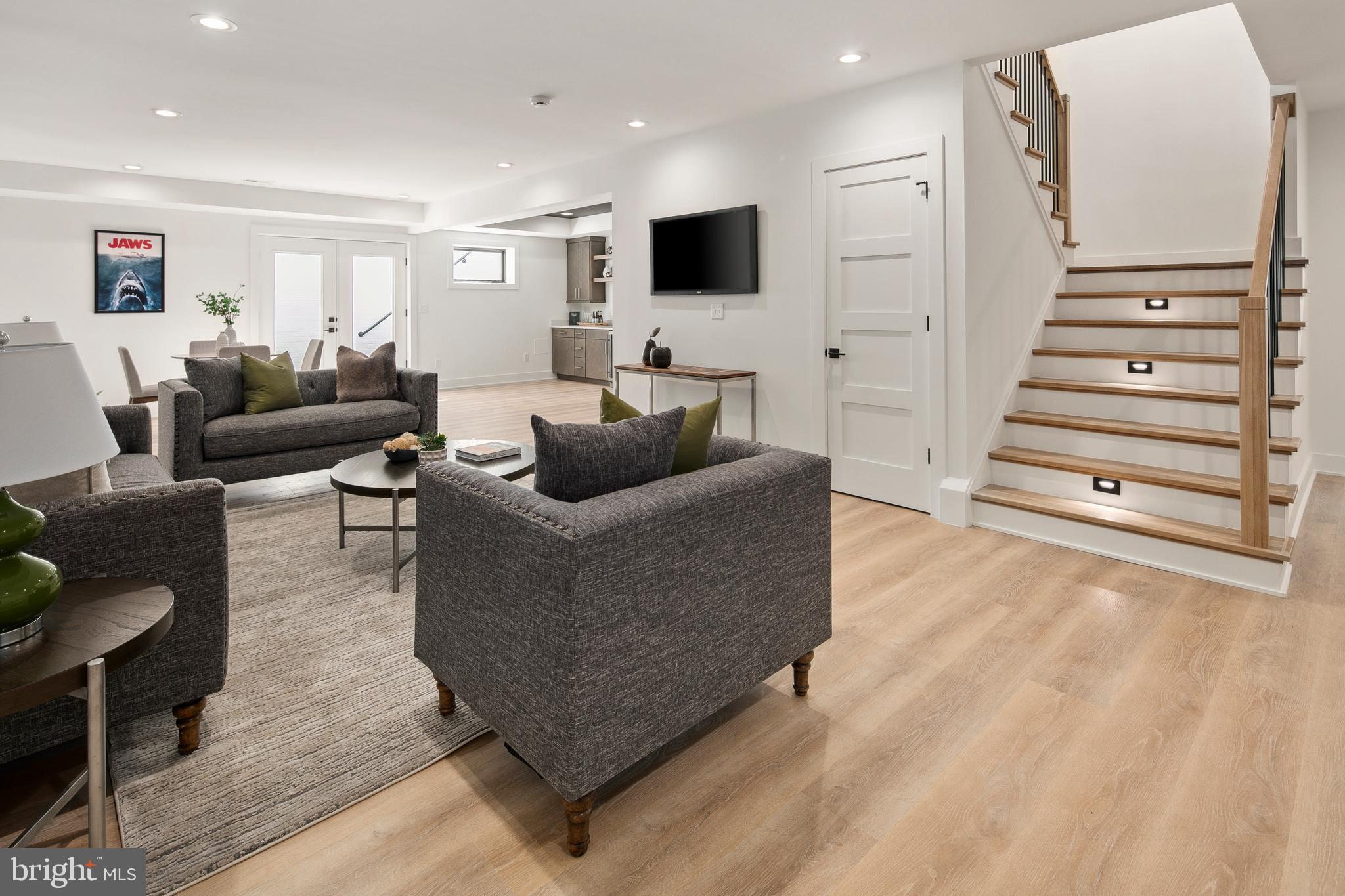 BERKSHIRE OAKWOOD - Residential