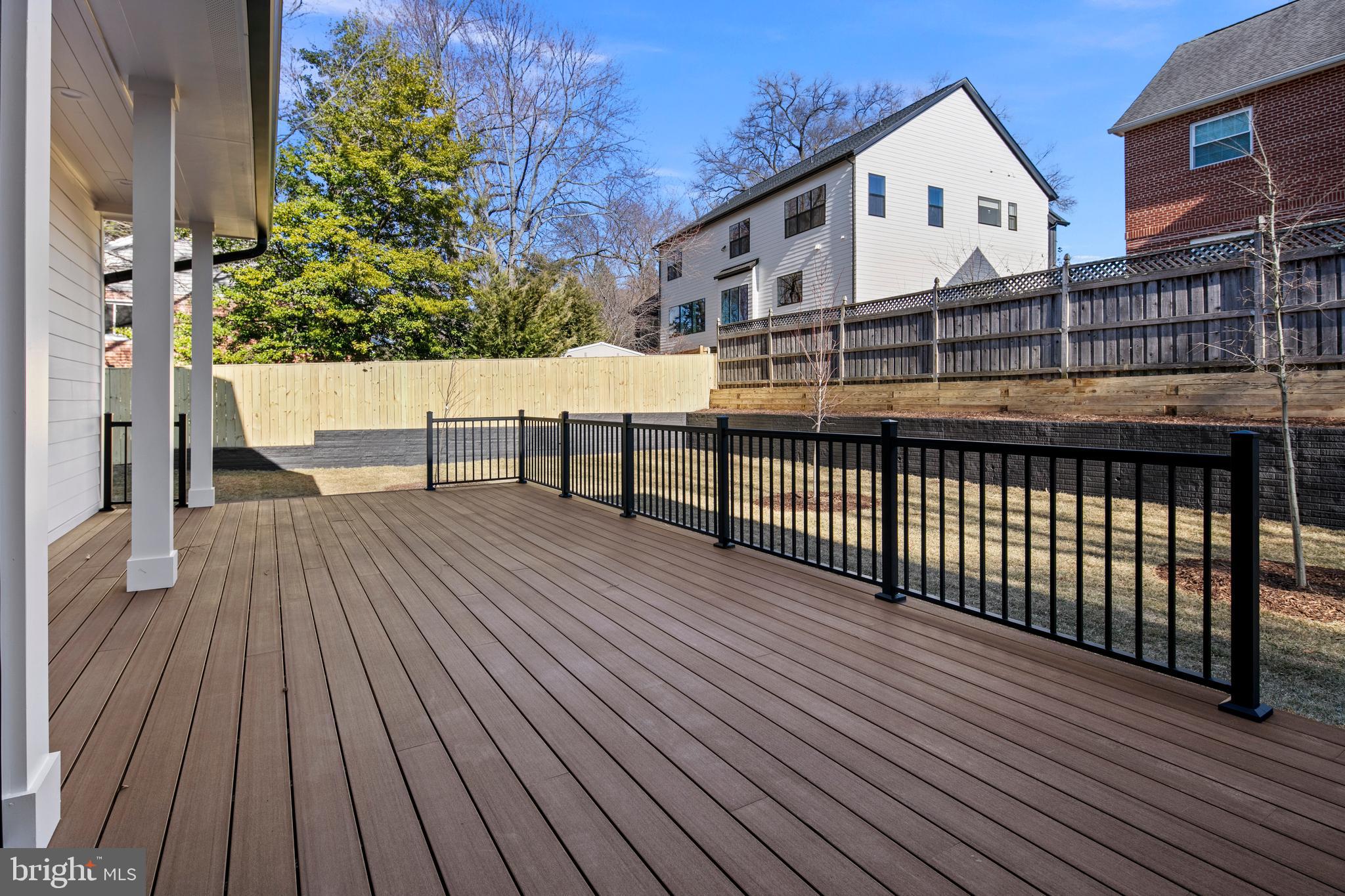 BERKSHIRE OAKWOOD - Residential