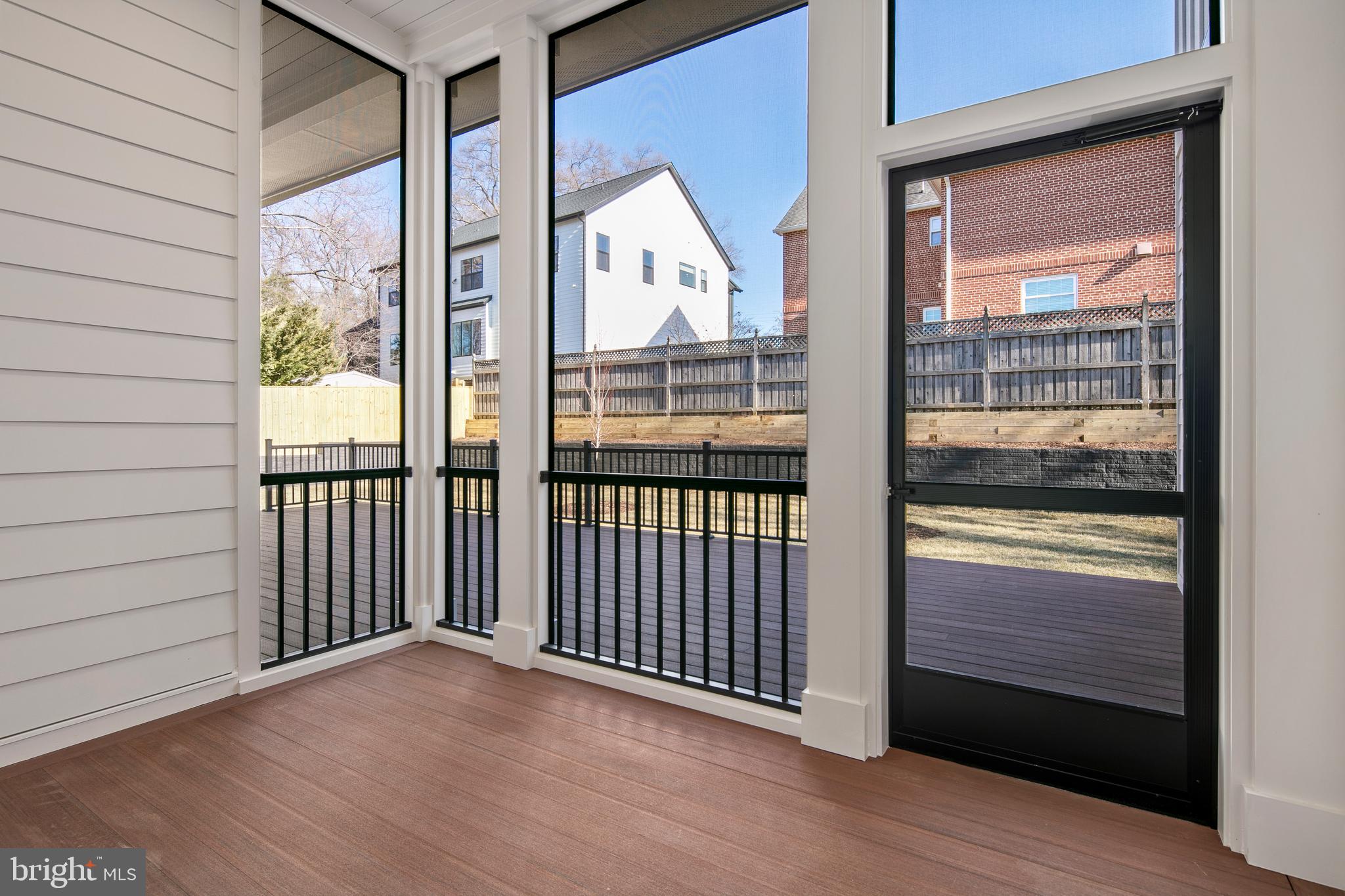 BERKSHIRE OAKWOOD - Residential