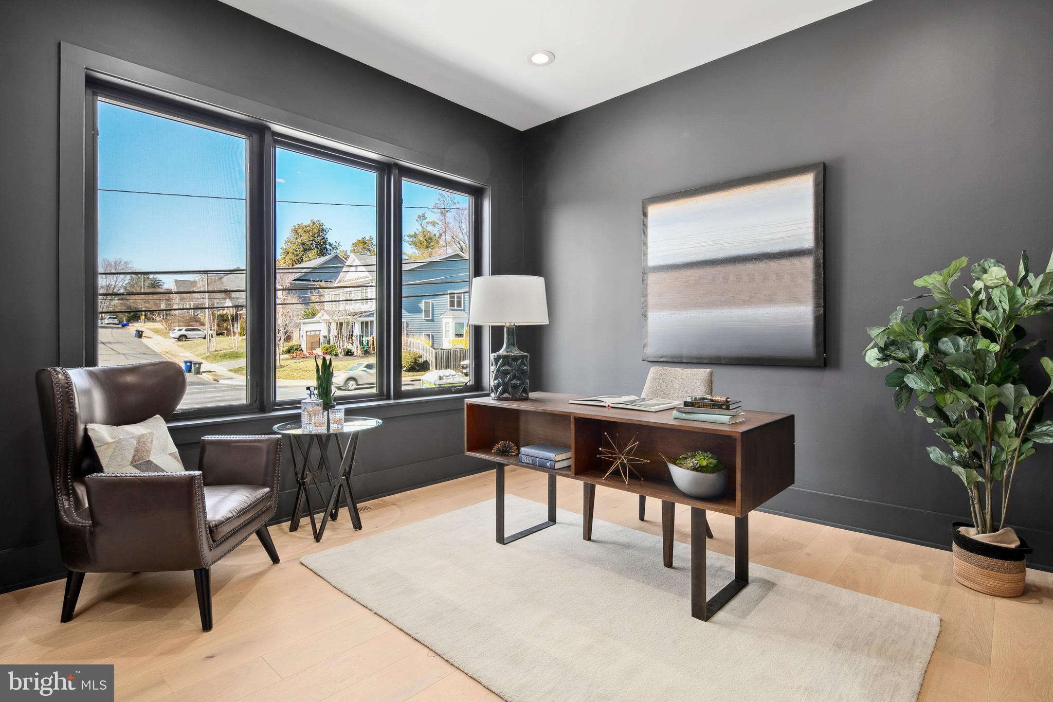 BERKSHIRE OAKWOOD - Residential