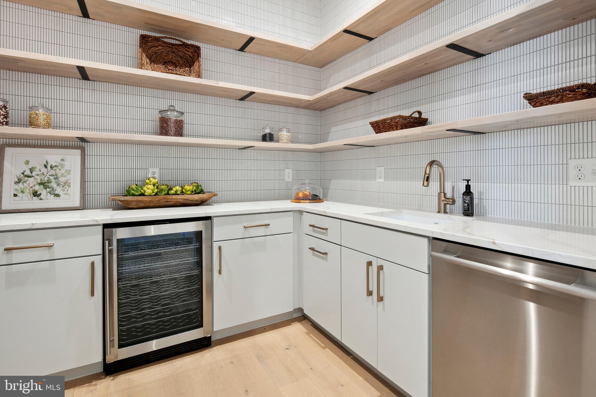 BERKSHIRE OAKWOOD - Residential