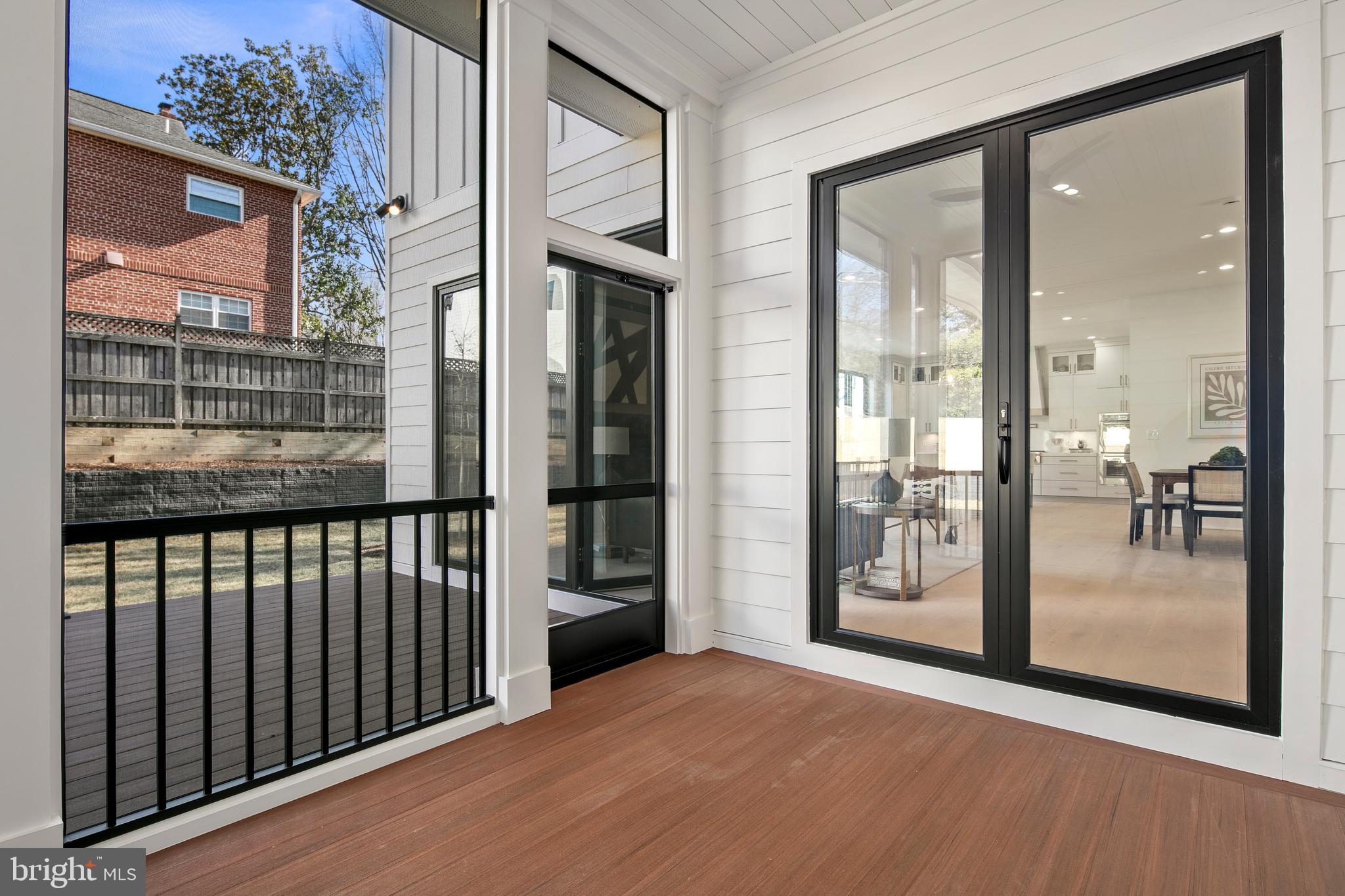 BERKSHIRE OAKWOOD - Residential