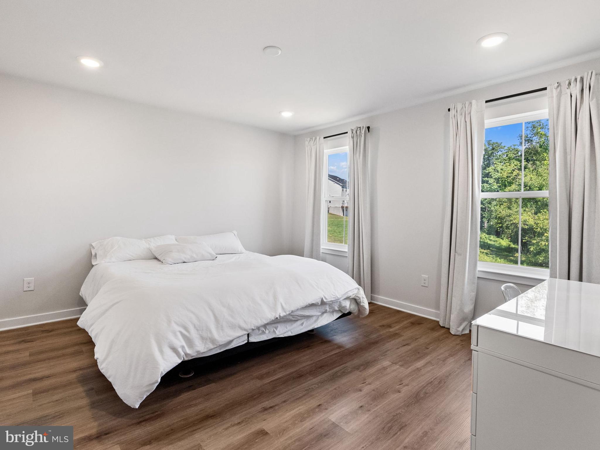 VILLAGES AT SPRING HILL - Residential