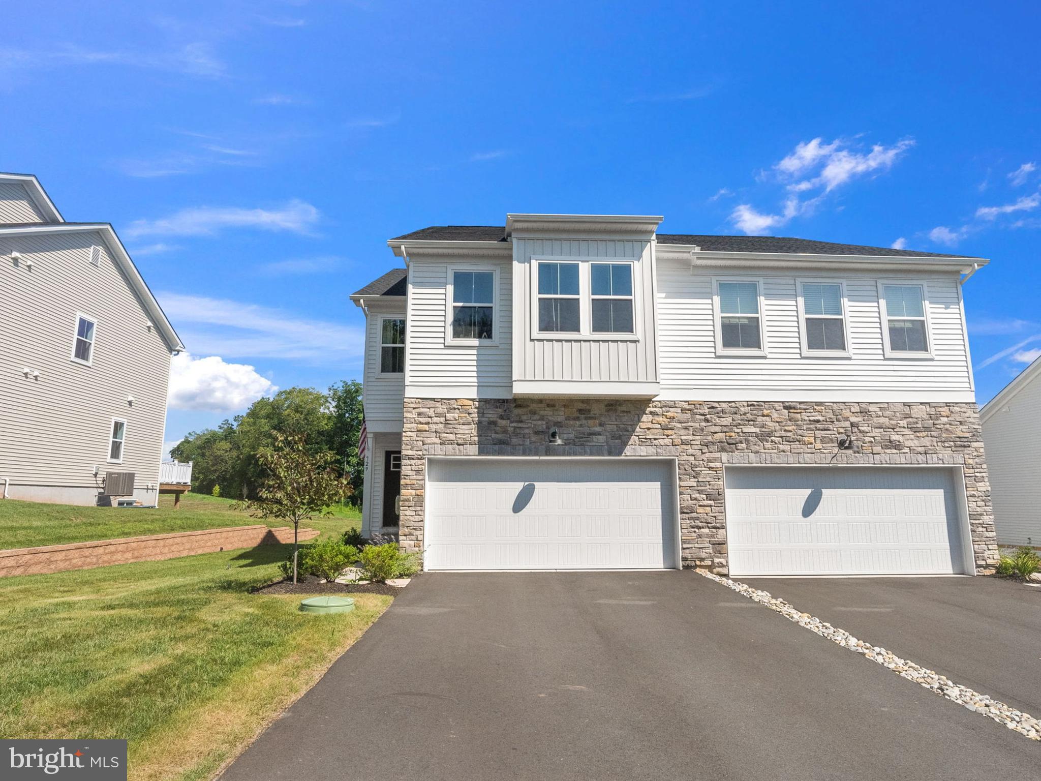 VILLAGES AT SPRING HILL - Residential