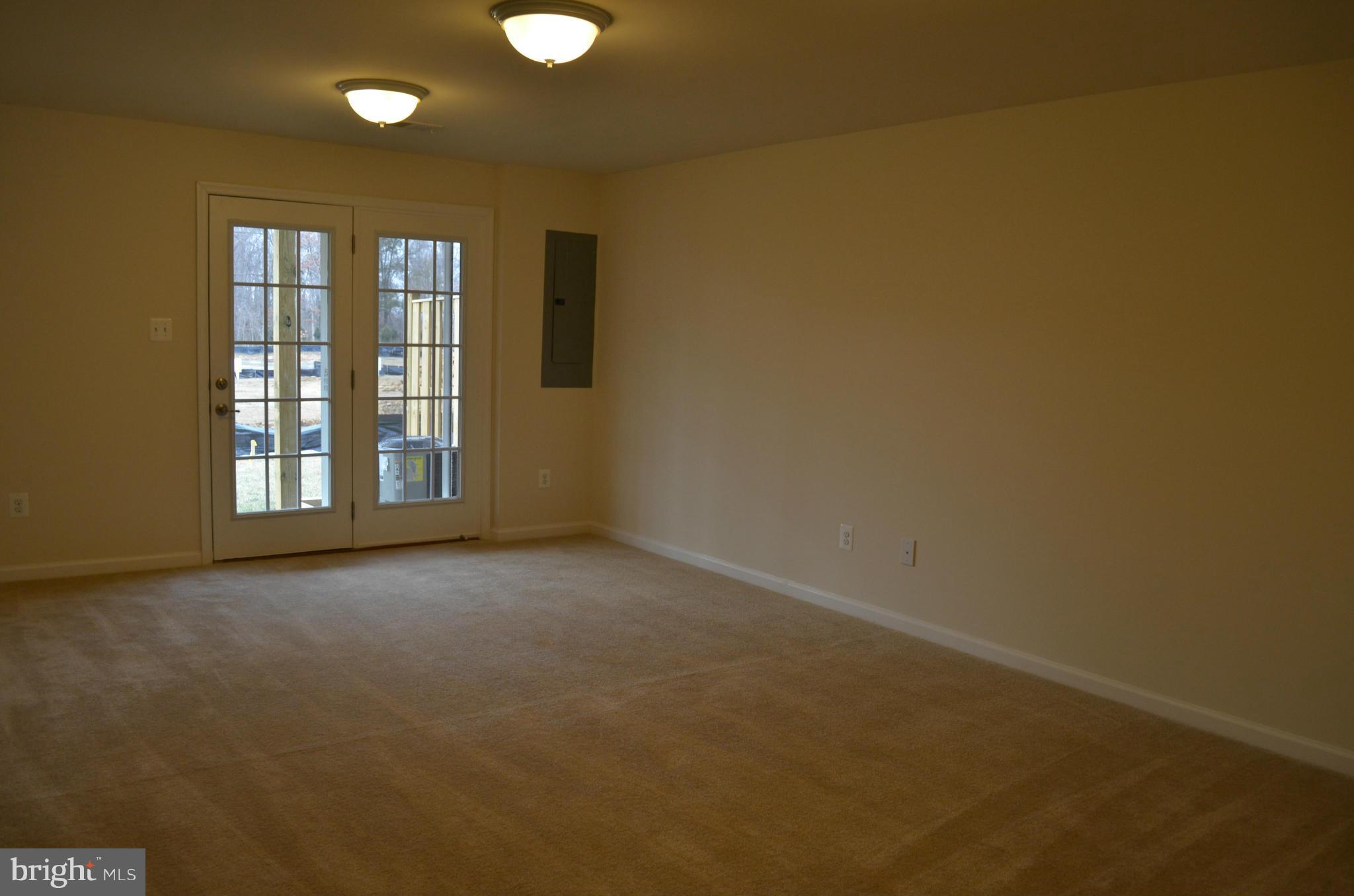 STERLING - Residential Lease