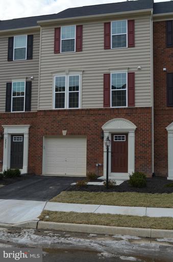 STERLING - Residential Lease