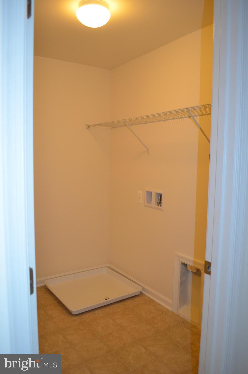 STERLING - Residential Lease