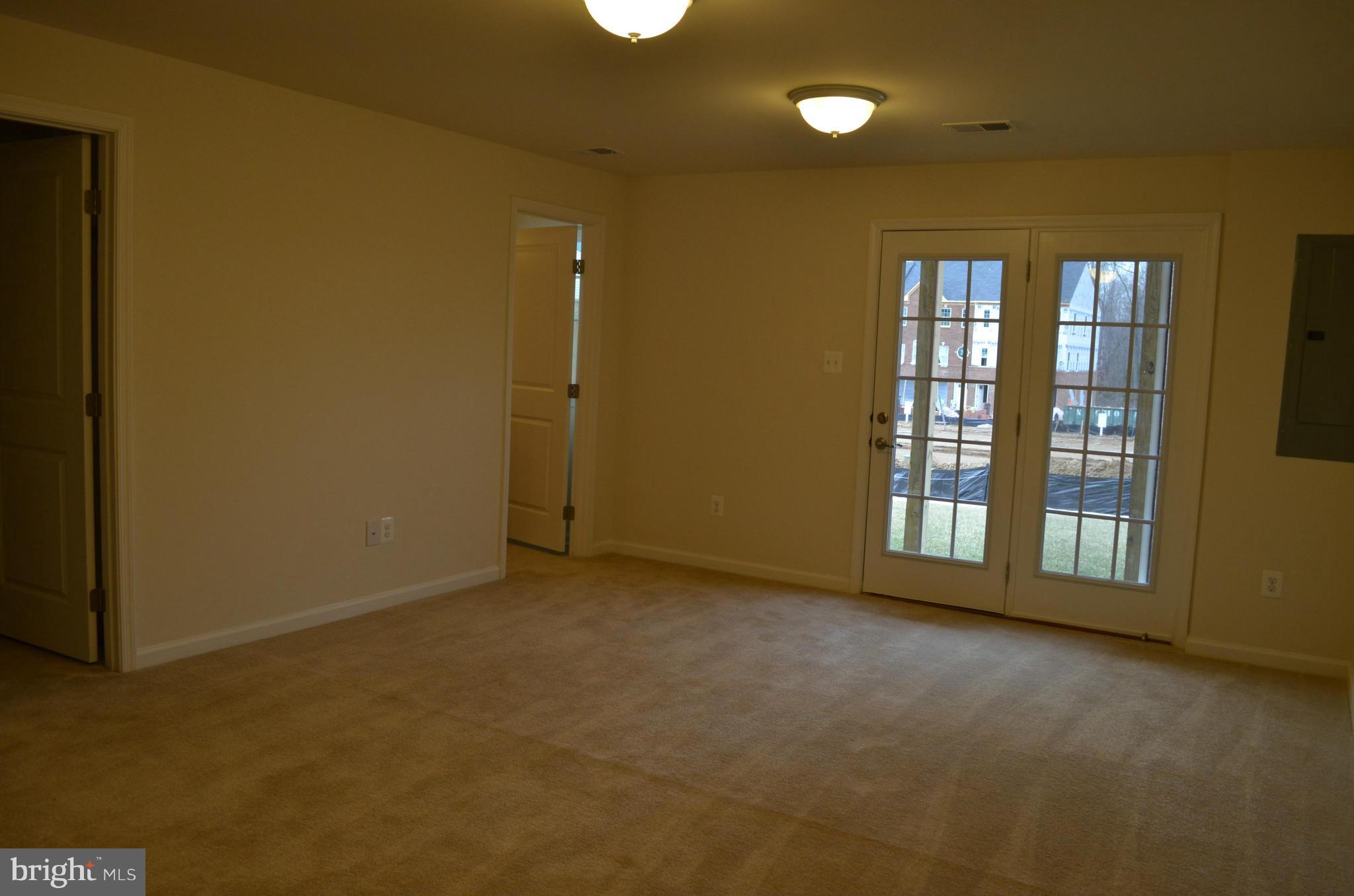 STERLING - Residential Lease