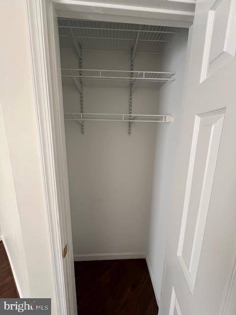 COUNTY GREEN - Residential Lease