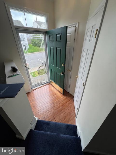 COUNTY GREEN - Residential Lease