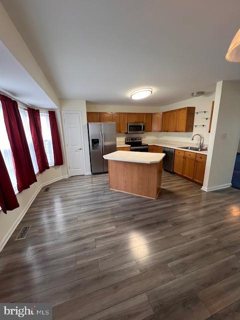 COUNTY GREEN - Residential Lease