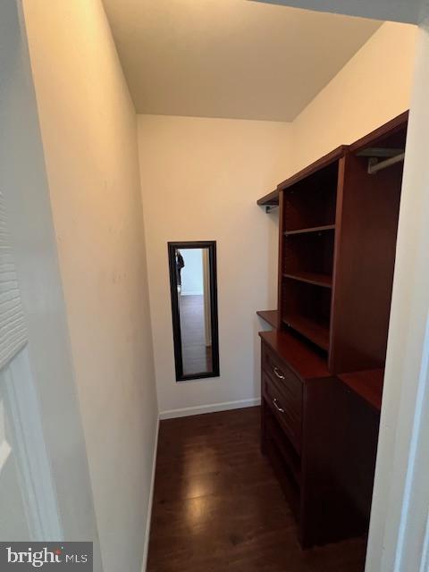 COUNTY GREEN - Residential Lease