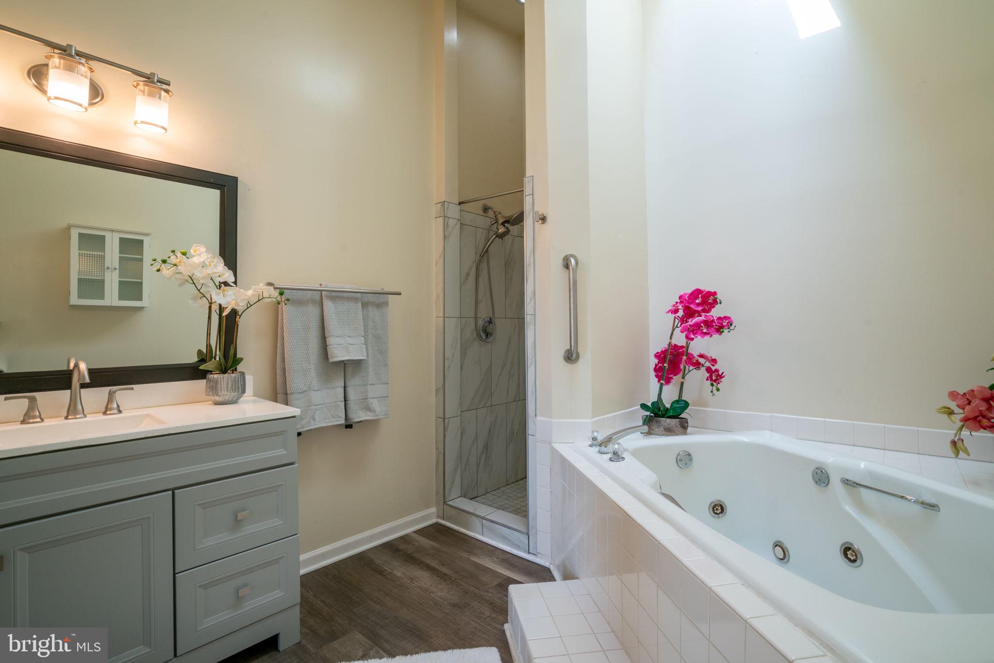 SINGLETONS GROVE - Residential