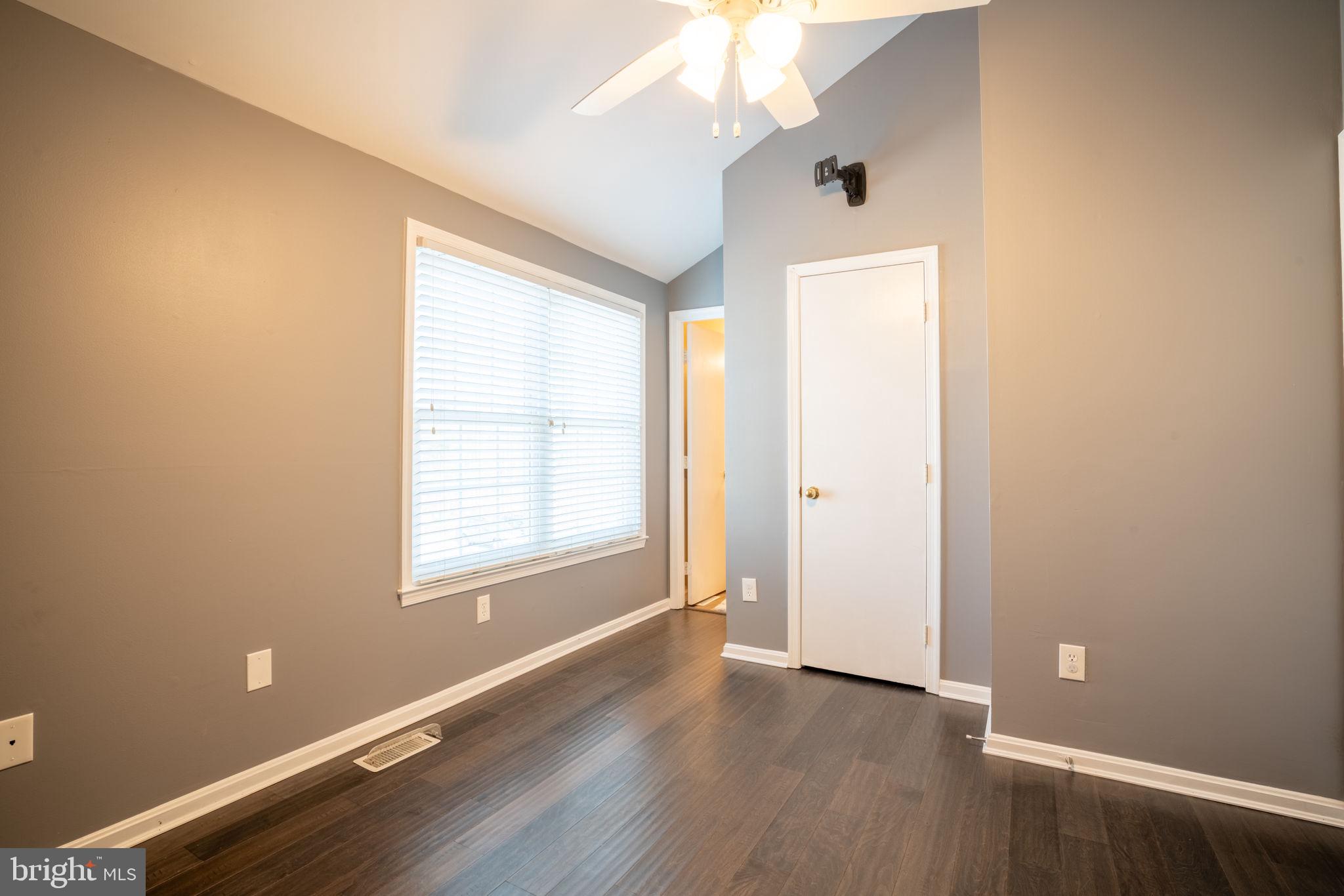 SINGLETONS GROVE - Residential