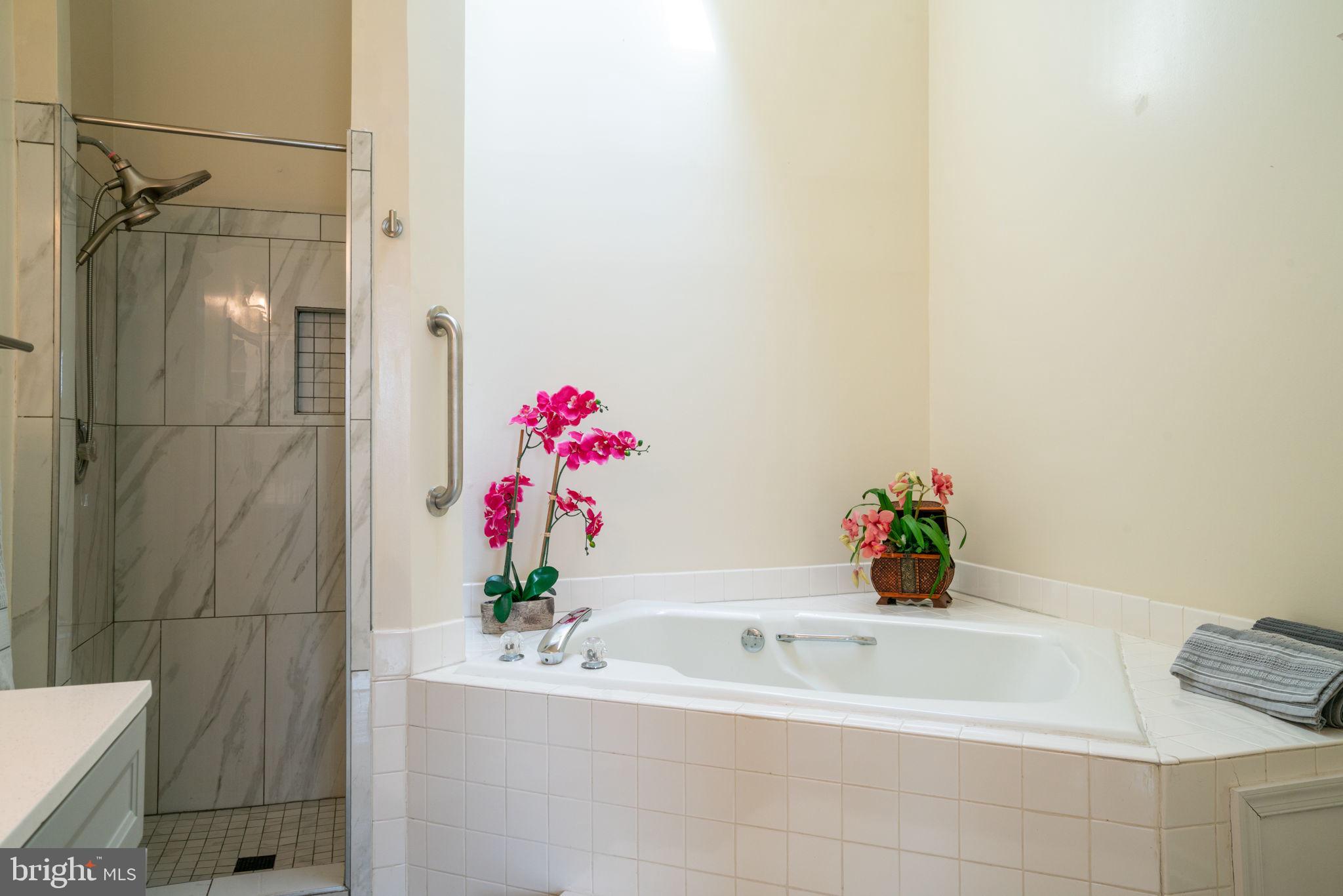 SINGLETONS GROVE - Residential