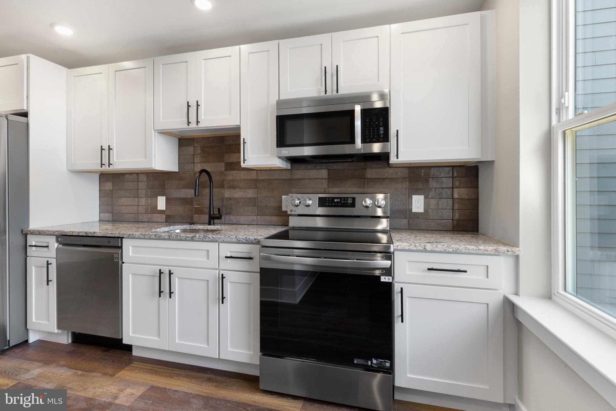 EAST KENSINGTON - Residential Lease