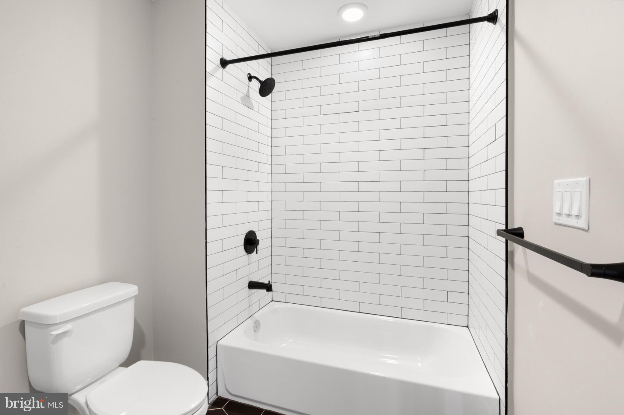 EAST KENSINGTON - Residential Lease