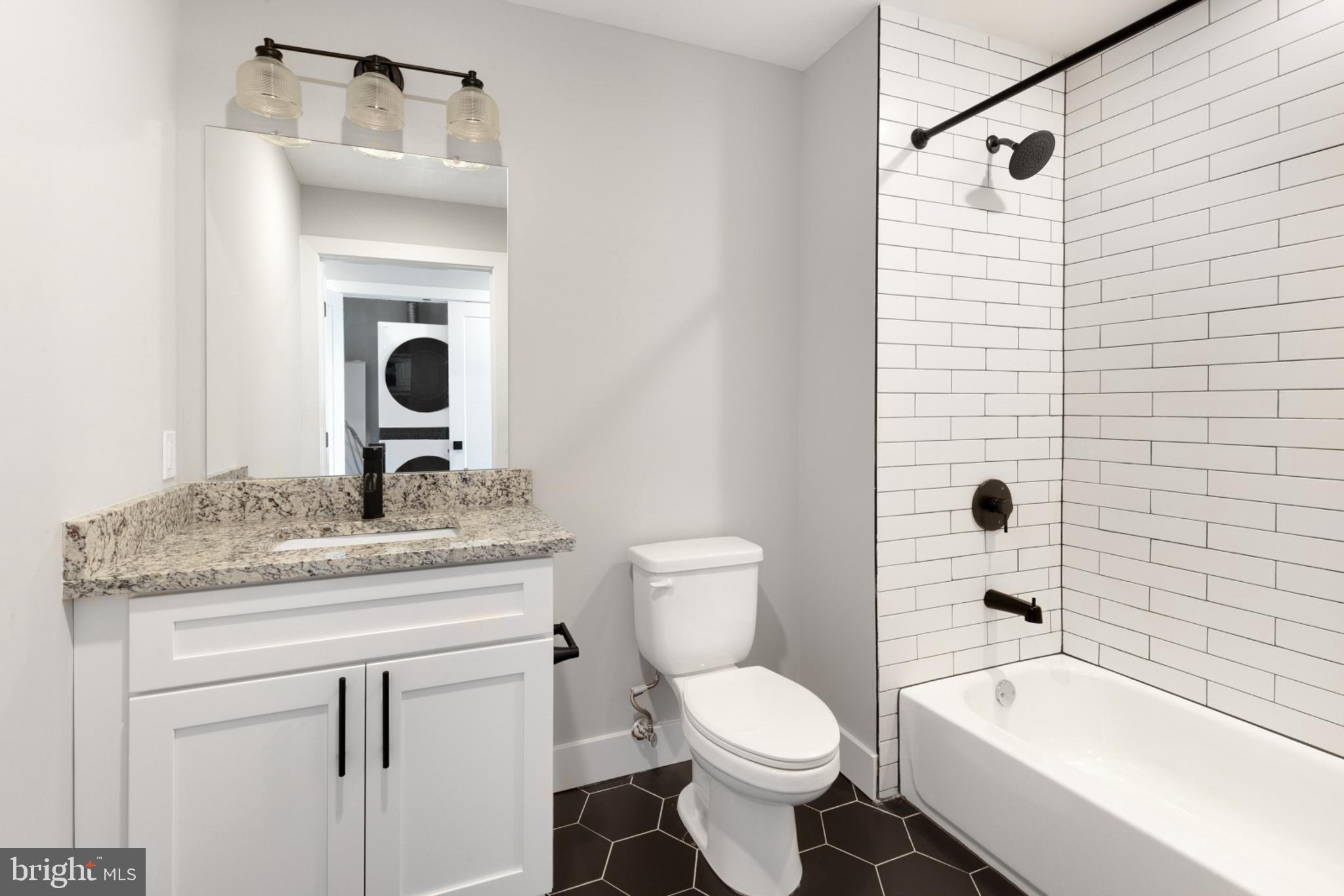 EAST KENSINGTON - Residential Lease