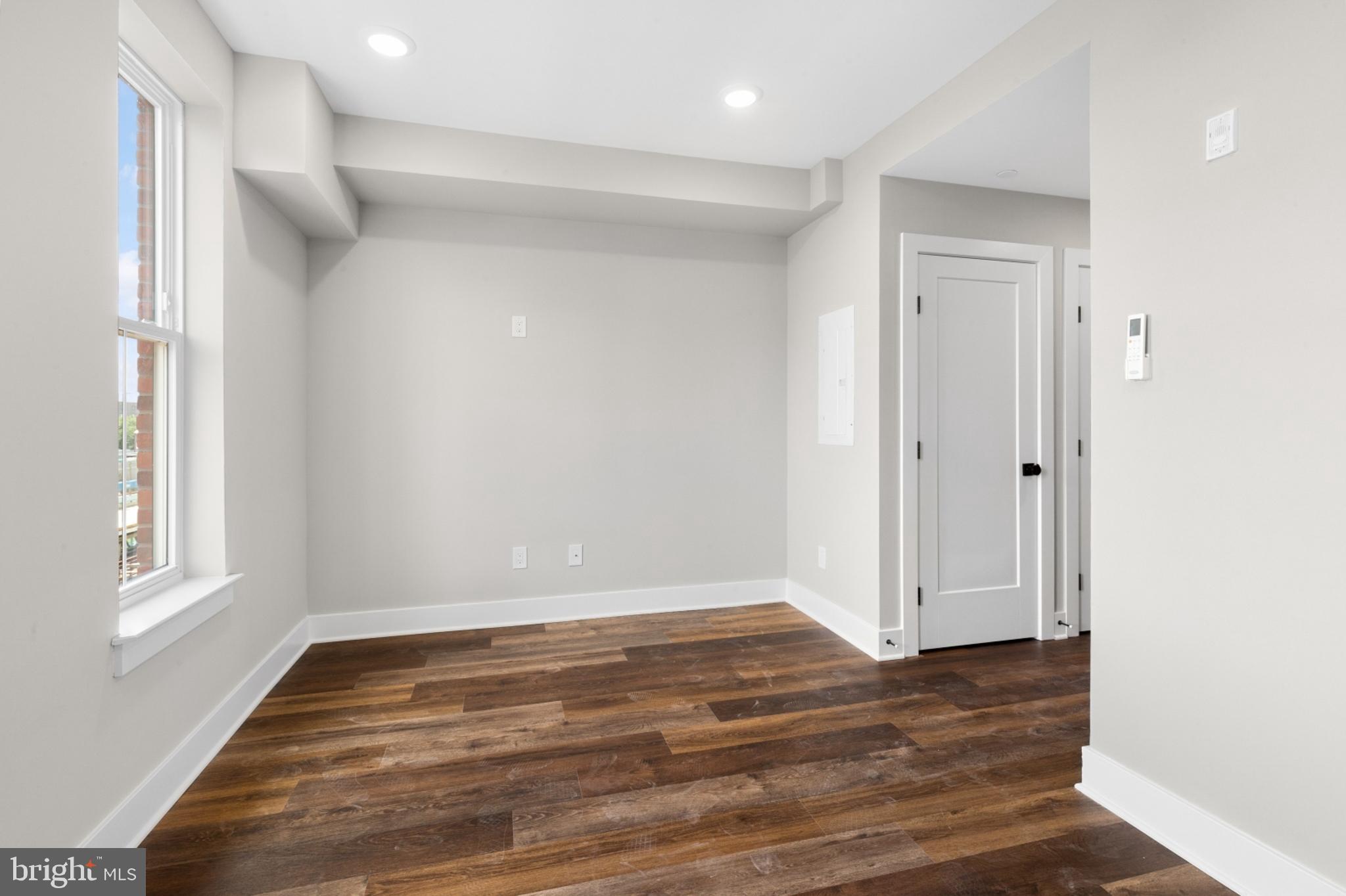 EAST KENSINGTON - Residential Lease