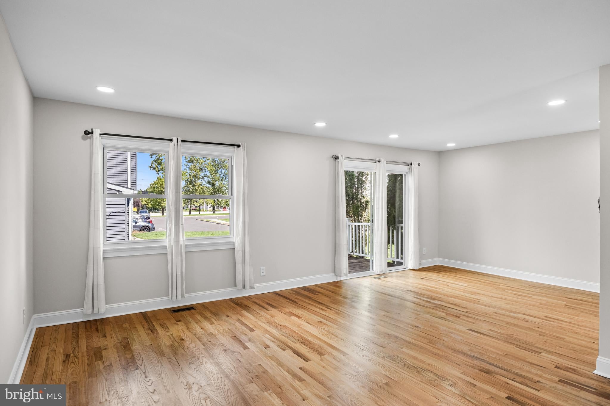 102 SUBURBAN BOULEVARD