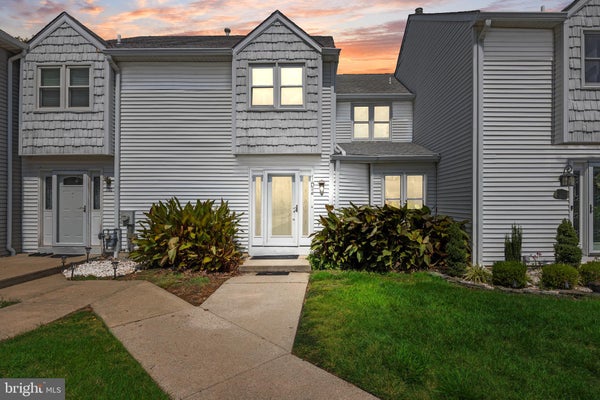 102 SUBURBAN BLVD, DELRAN, NJ 08075 - Image d00d84fa6cdaf3915d8f07d57778c5d6/2875016307