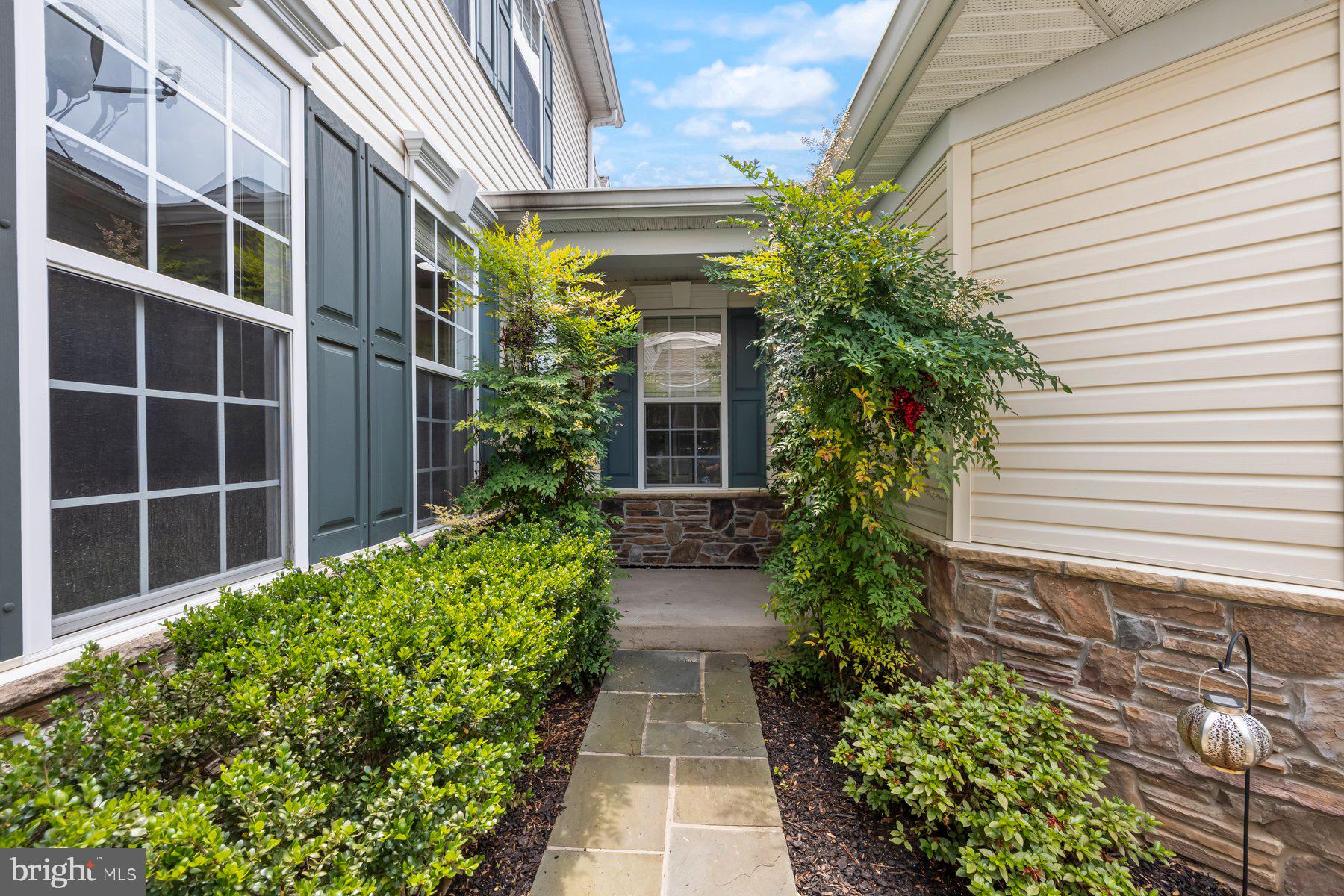 PINEY ORCHARD - Residential Lease