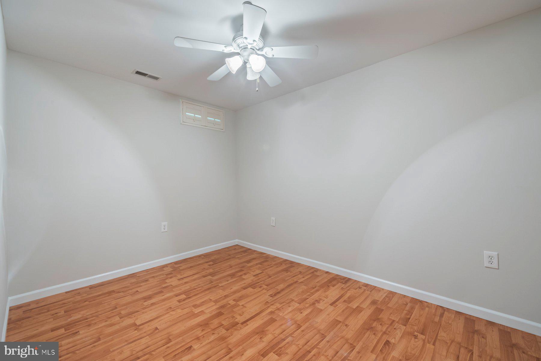 PINEY ORCHARD - Residential Lease