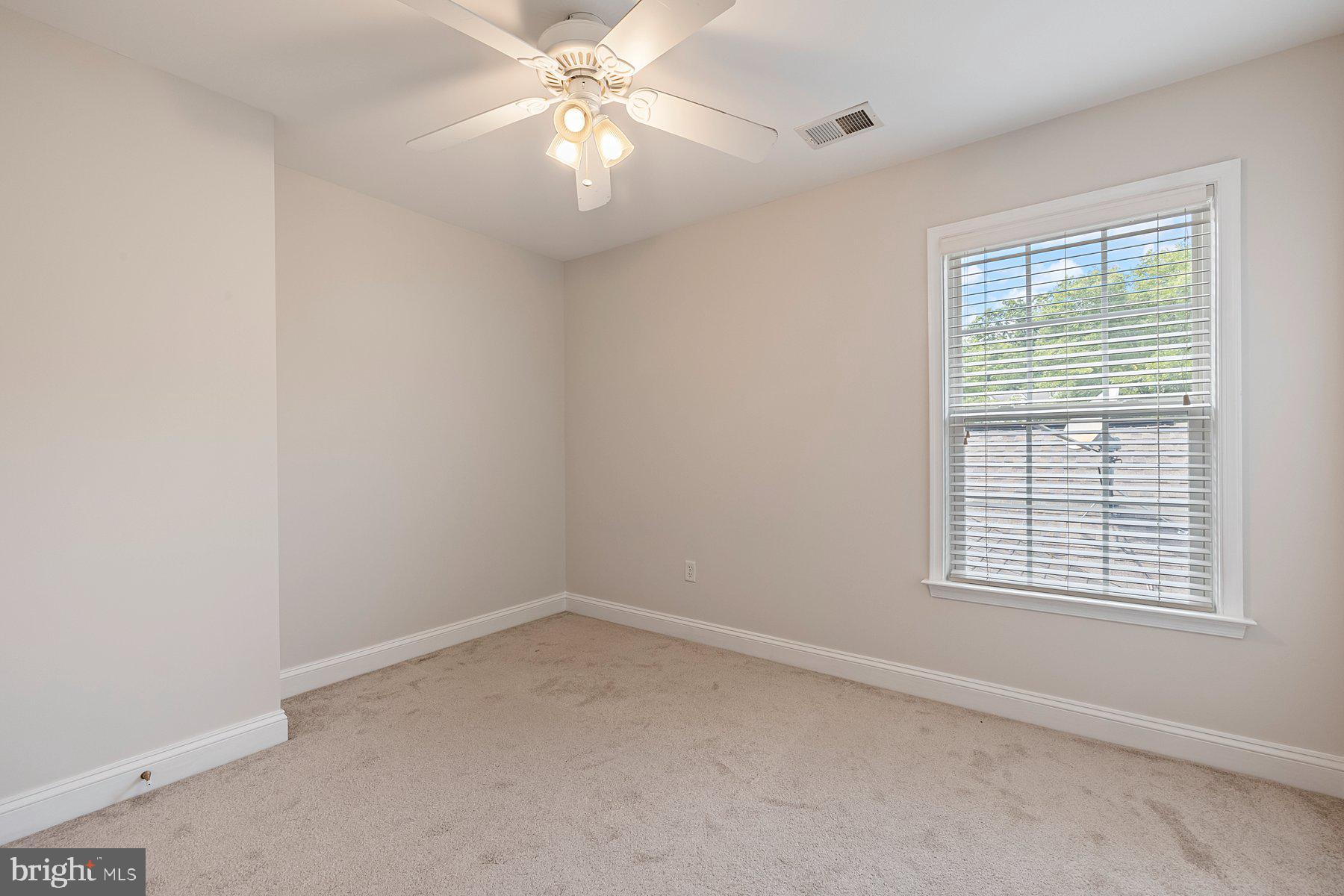 PINEY ORCHARD - Residential Lease