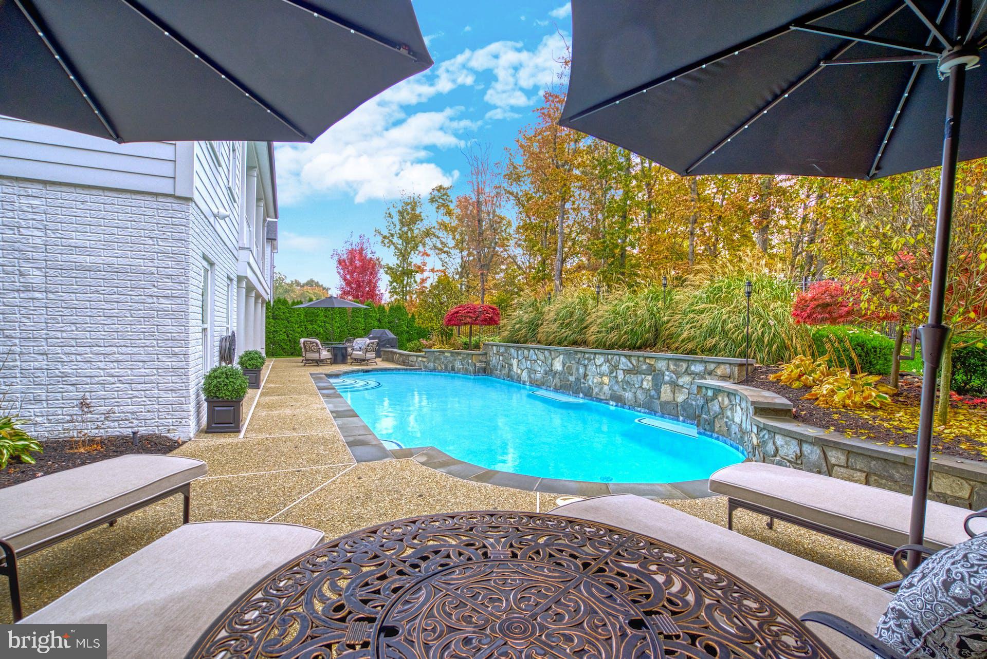 POTOMAC SHORES - Residential