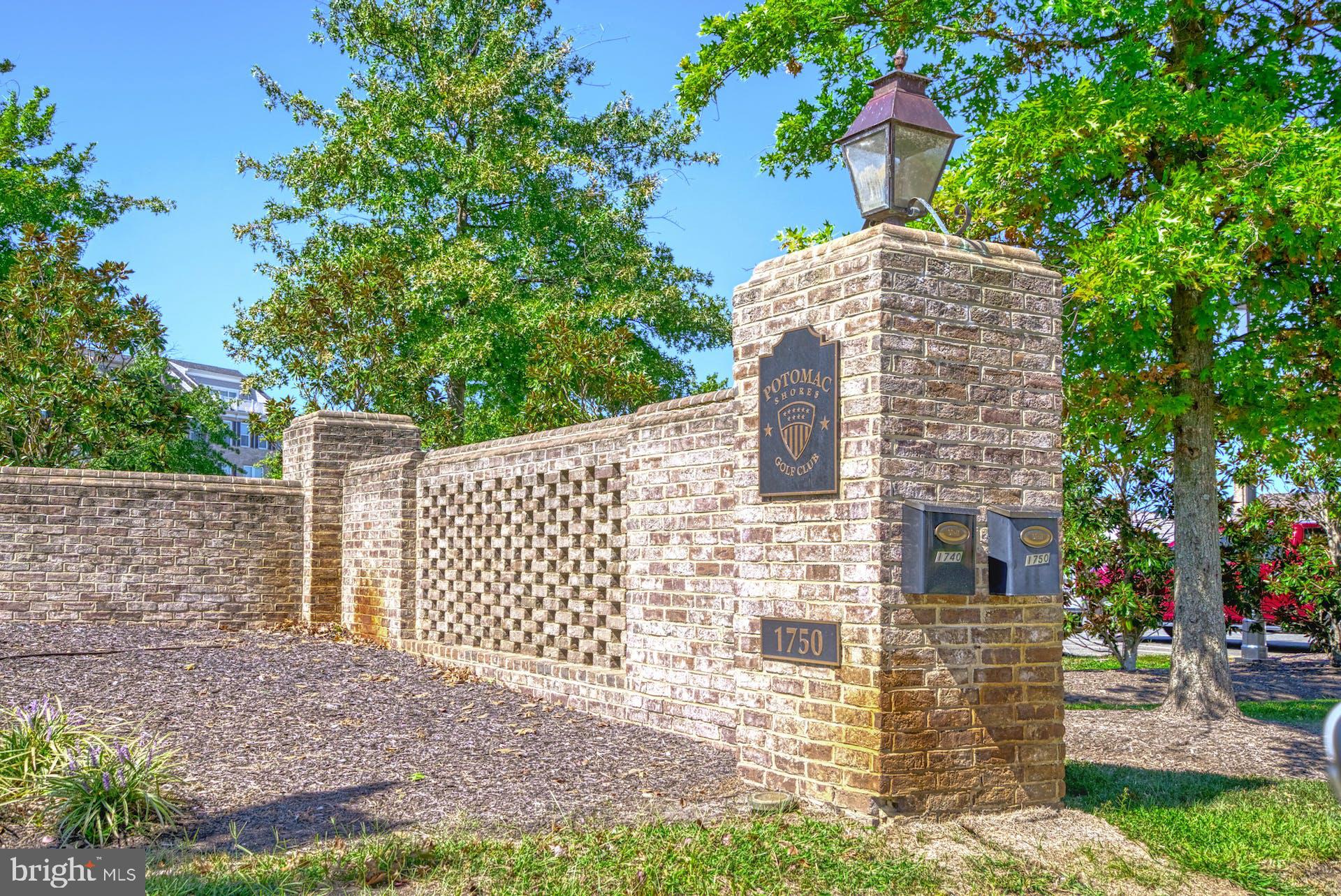 POTOMAC SHORES - Residential