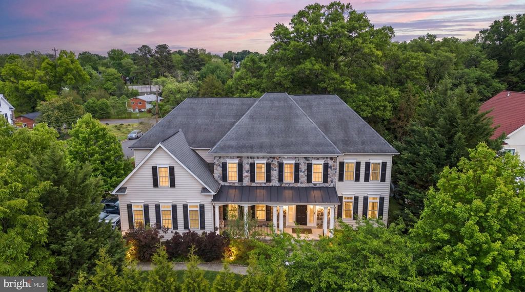 Photo of 7101 Idylwood Road, FALLS CHURCH, VA 22043 (MLS # VAFX2307684)