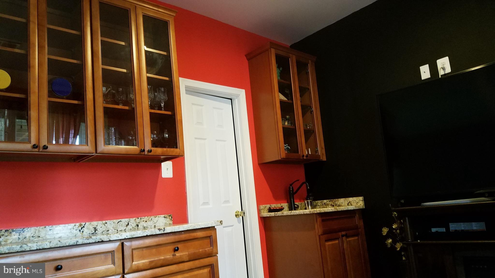 LOUDOUN PARKWAY CENTER - Residential Lease