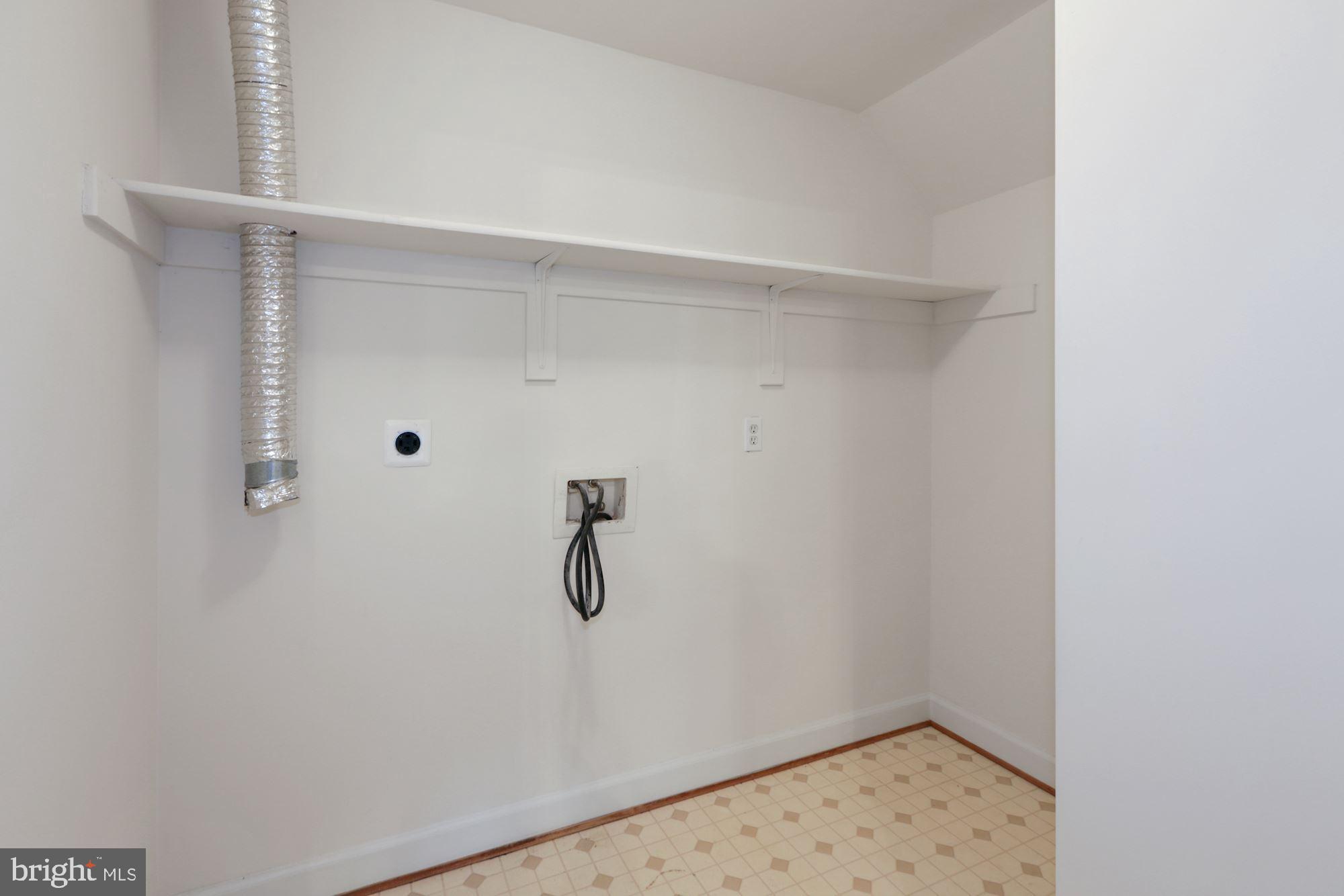 PRINCE WILLIAM COMMONS - Residential