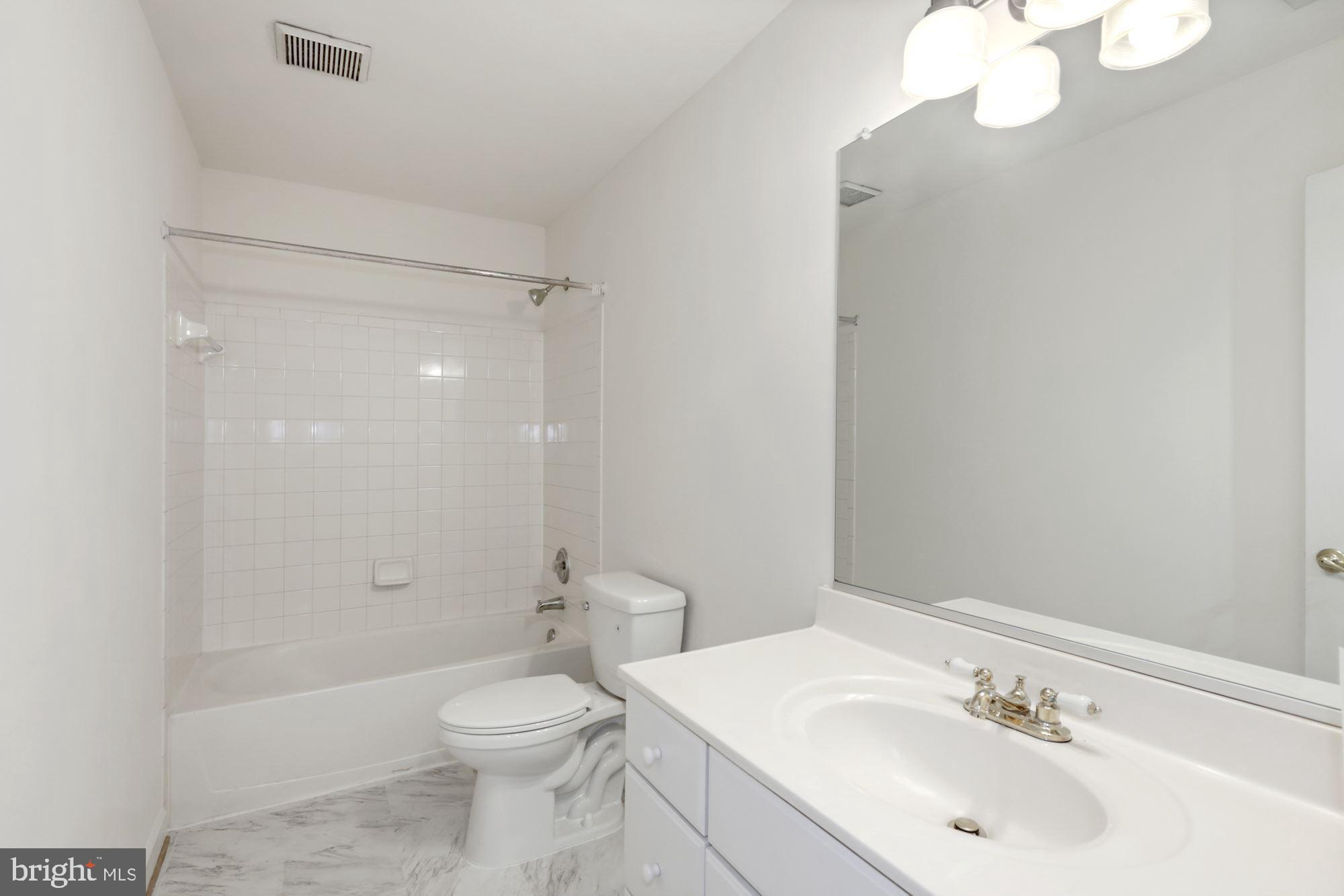 PRINCE WILLIAM COMMONS - Residential