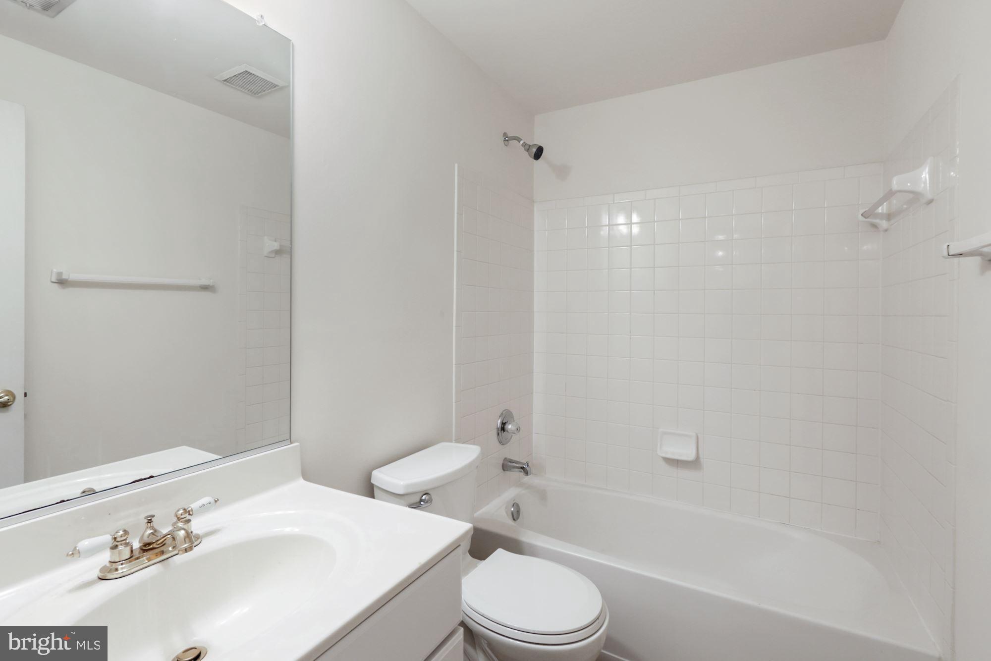 PRINCE WILLIAM COMMONS - Residential