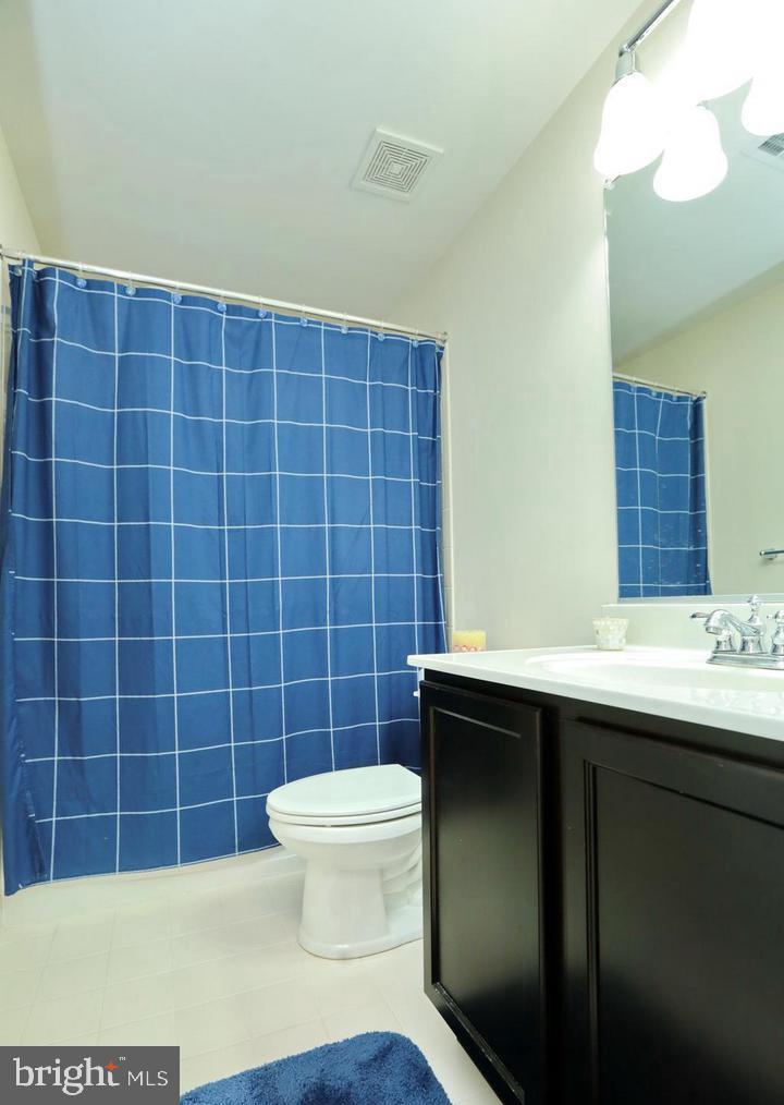 STEEPLECHASE - Residential Lease