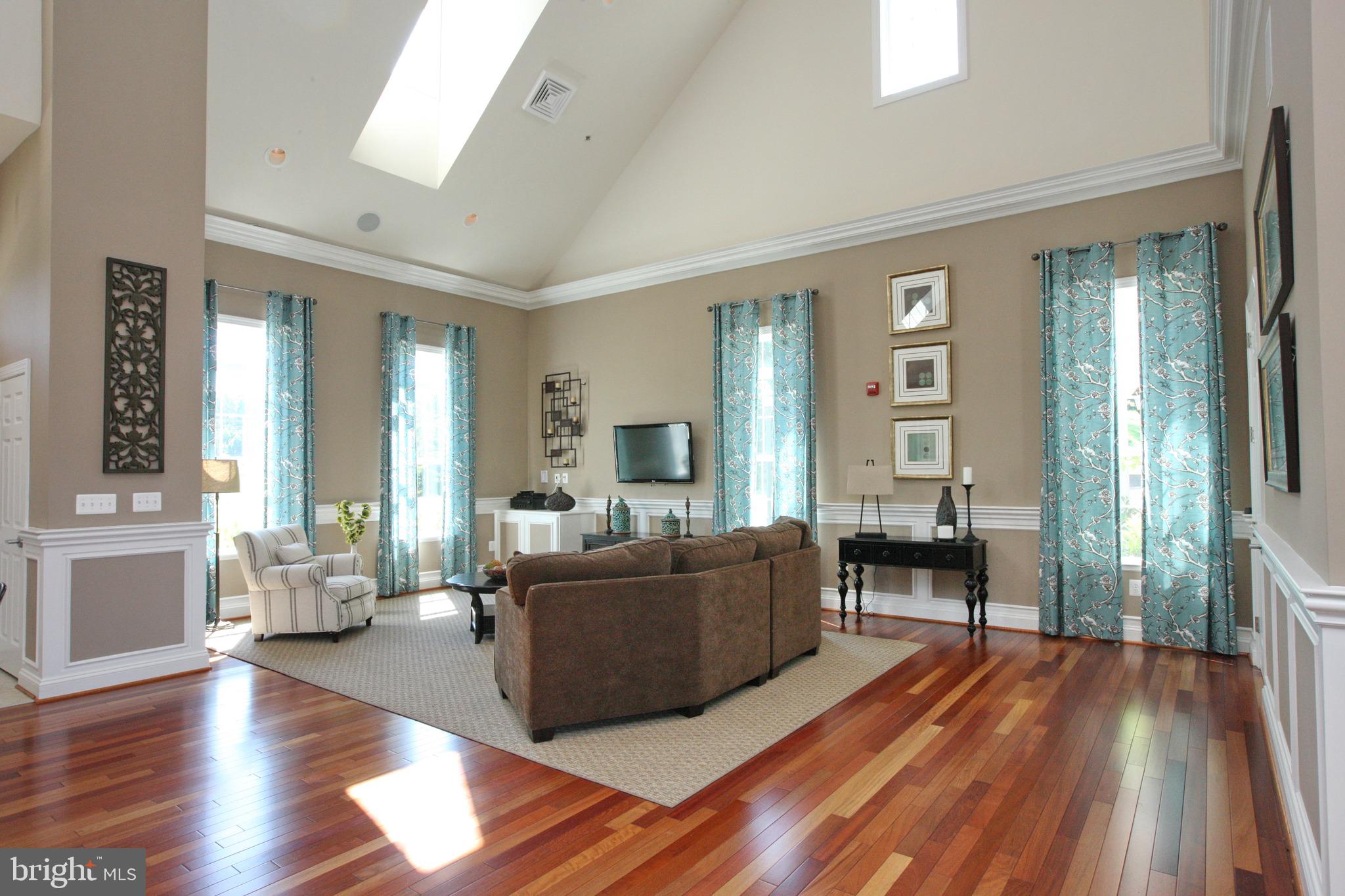 STEEPLECHASE - Residential Lease