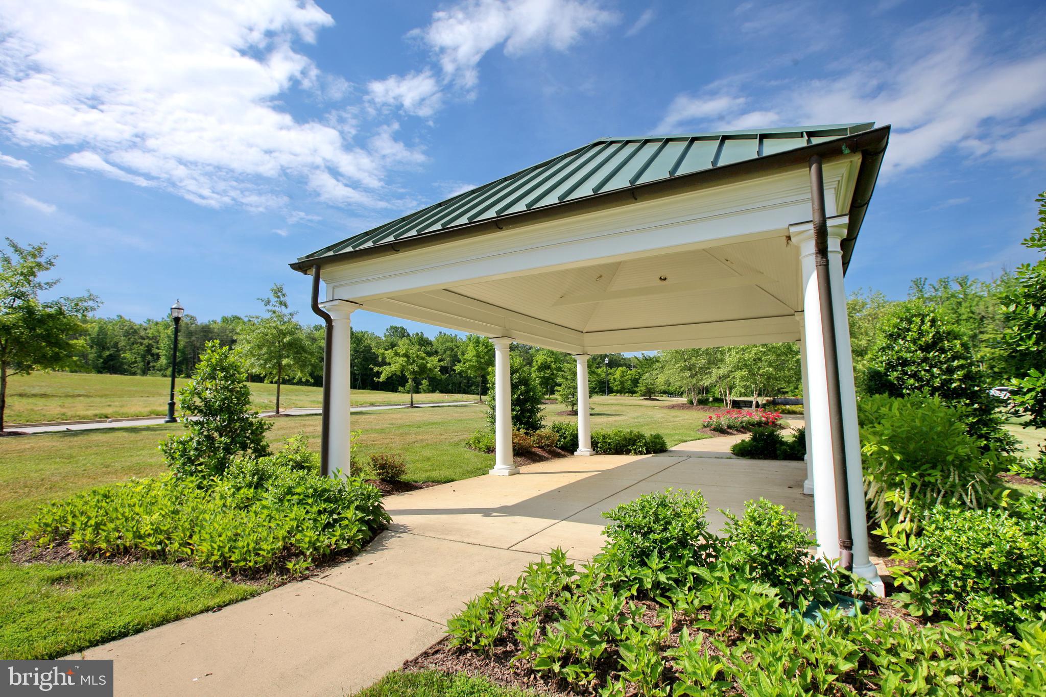 STEEPLECHASE - Residential Lease