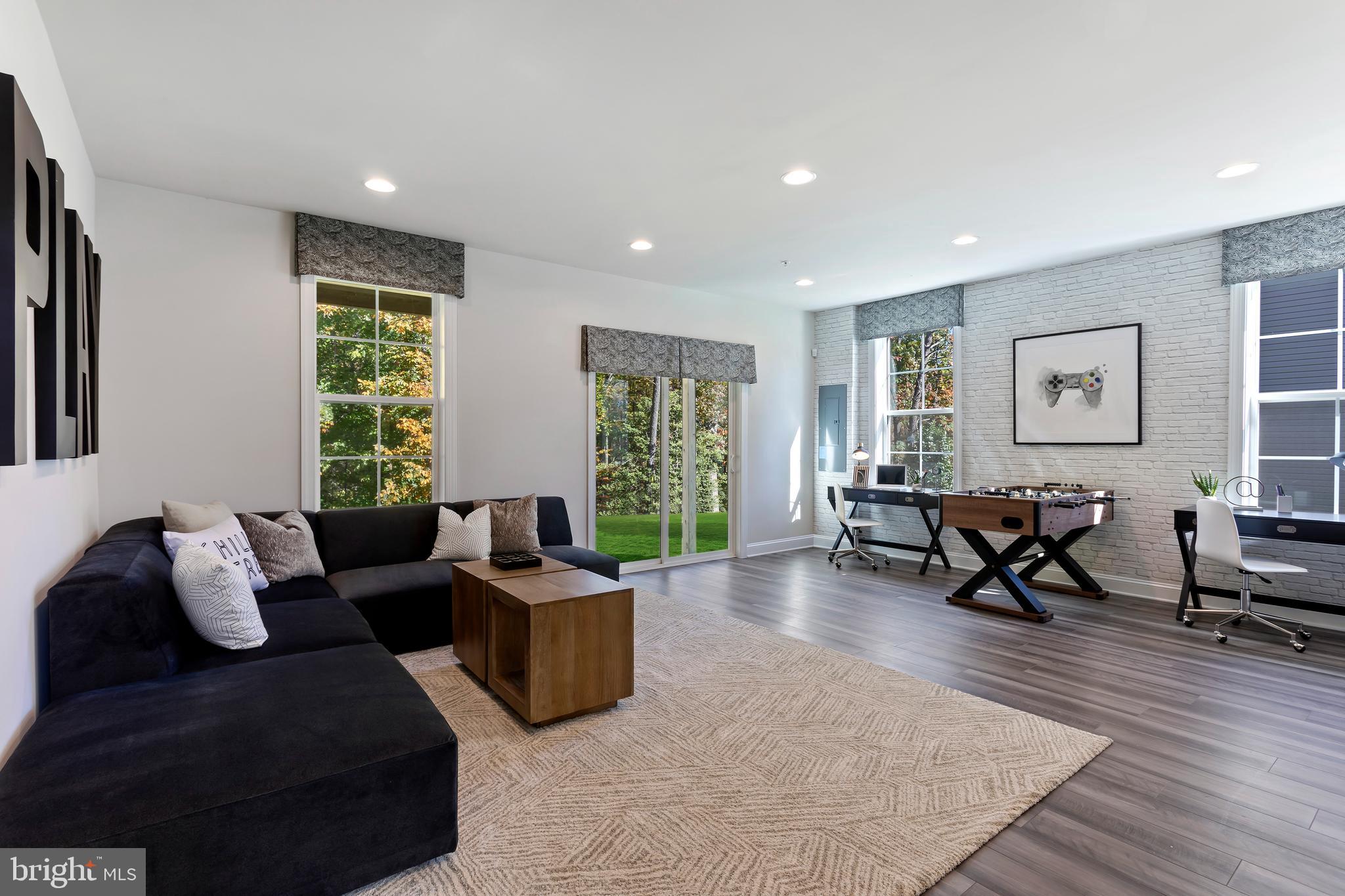 LAUREL OVERLOOK - Residential