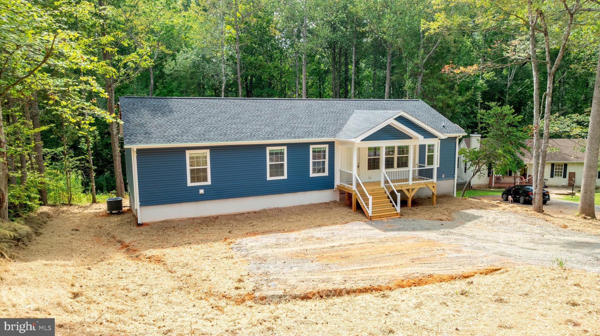 TWIN LAKES - Residential