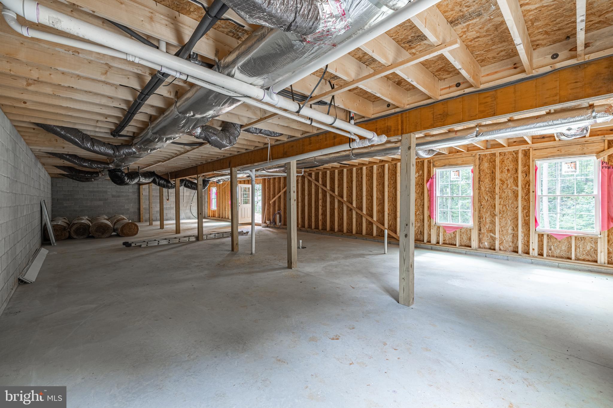 TWIN LAKES - Residential