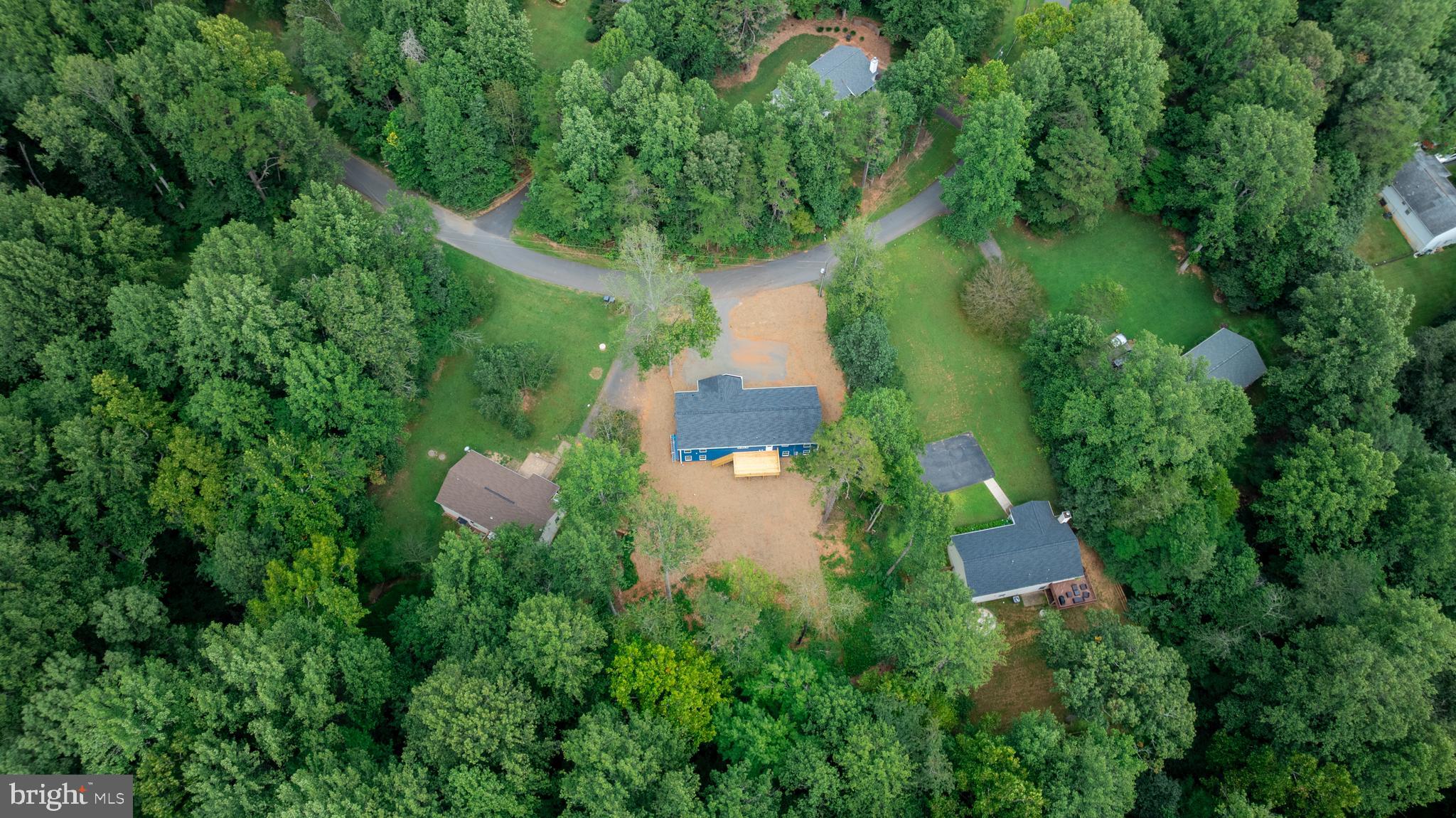 TWIN LAKES - Residential