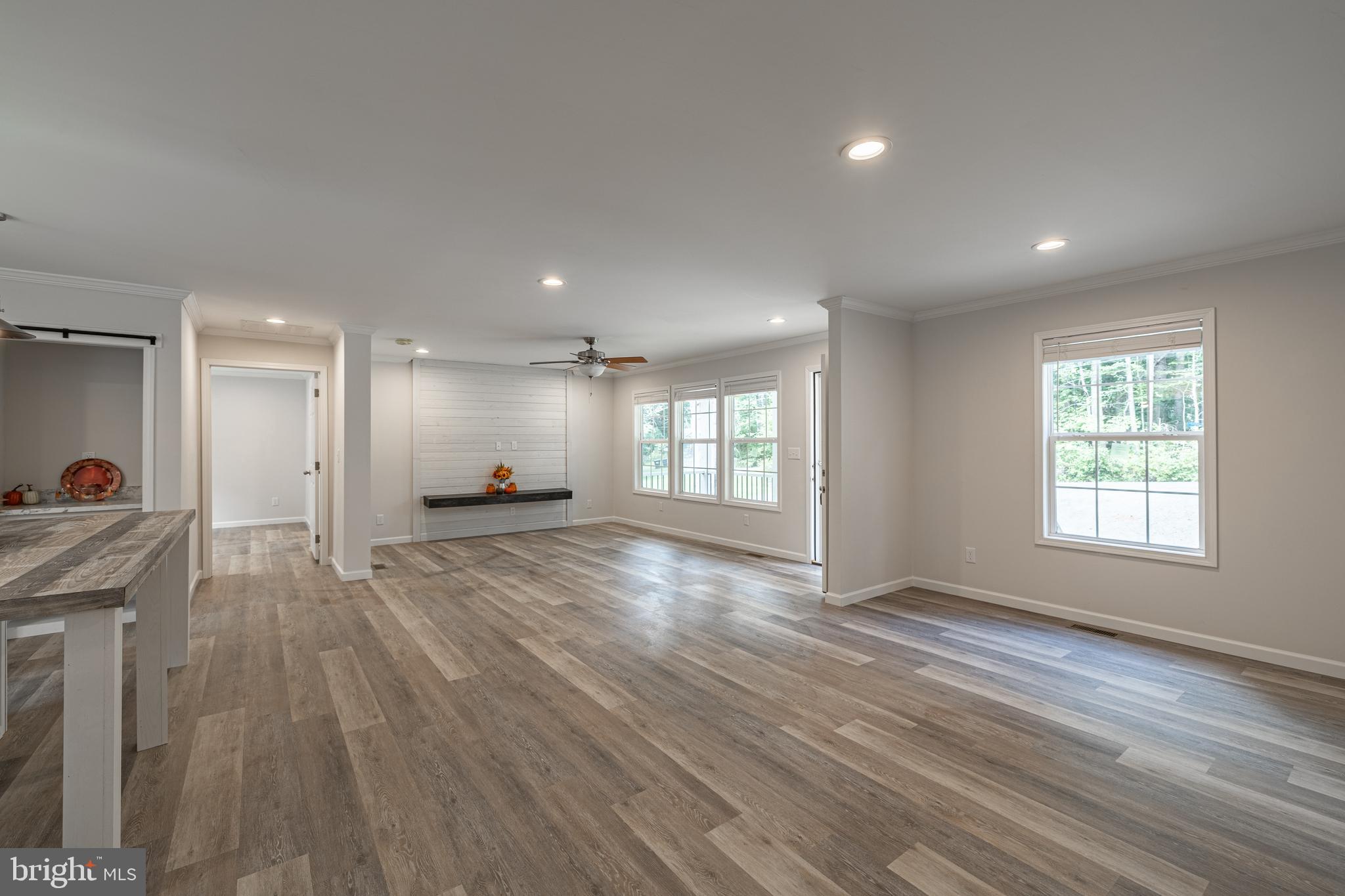 TWIN LAKES - Residential