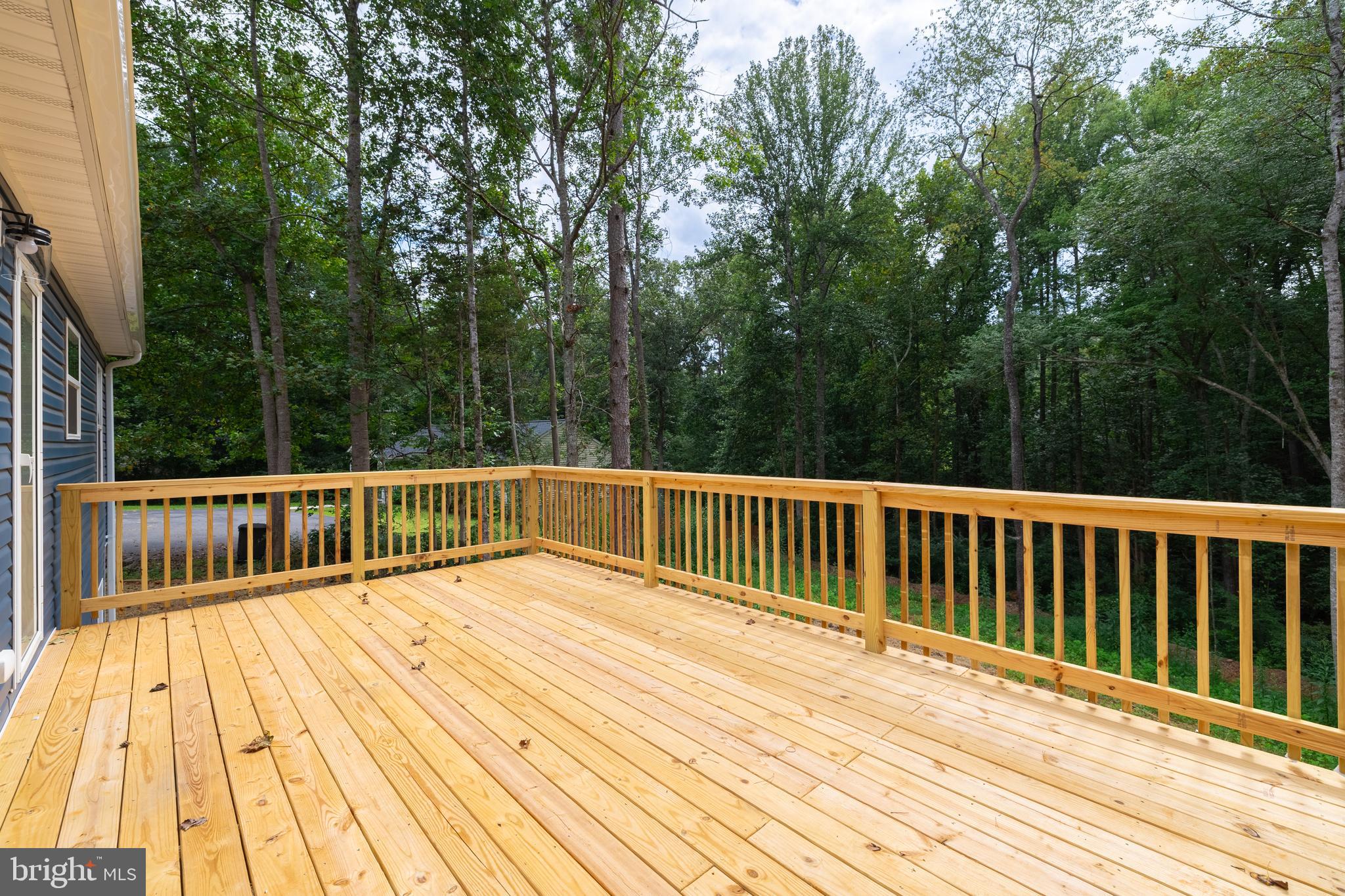 TWIN LAKES - Residential