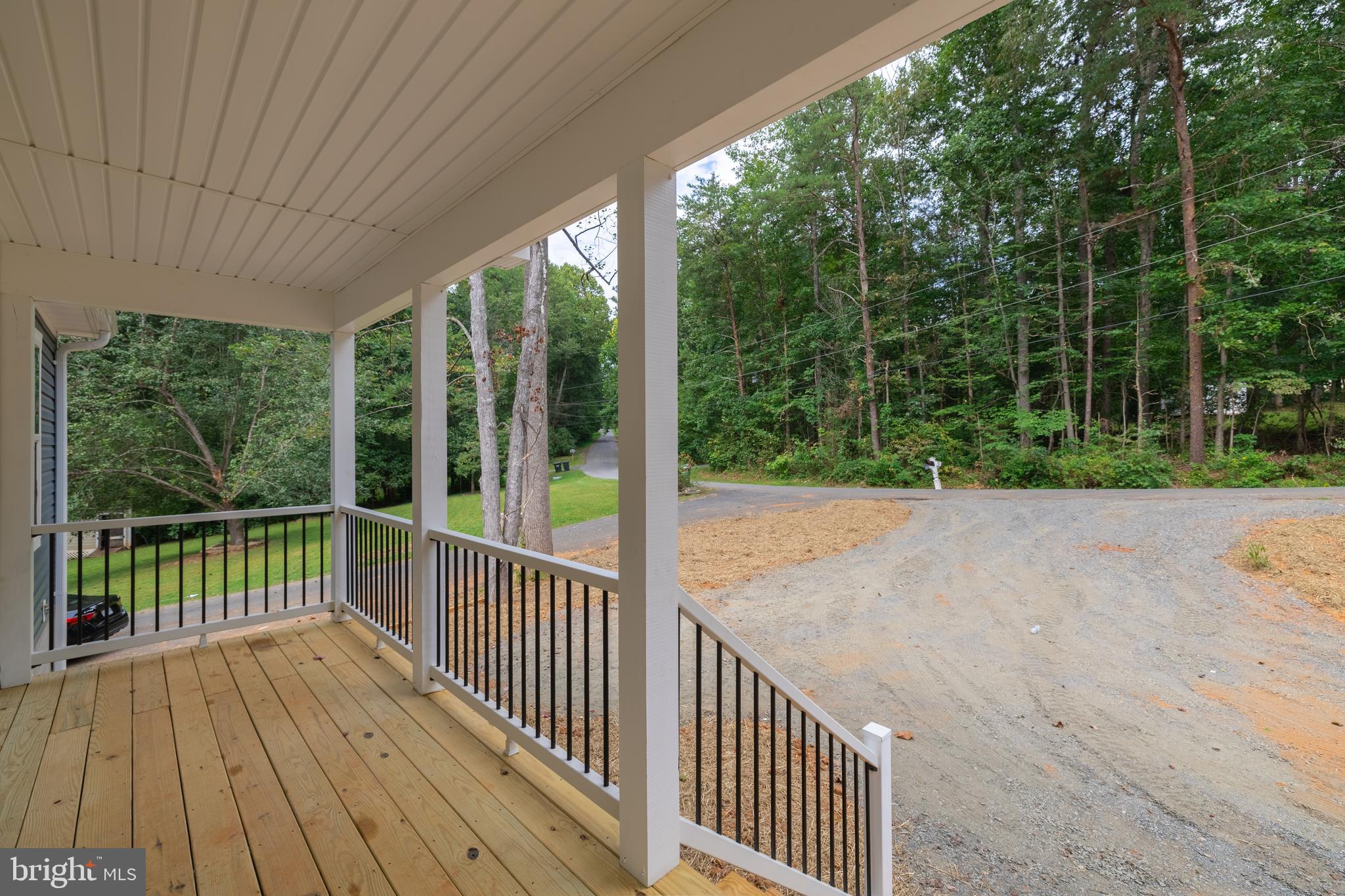 TWIN LAKES - Residential