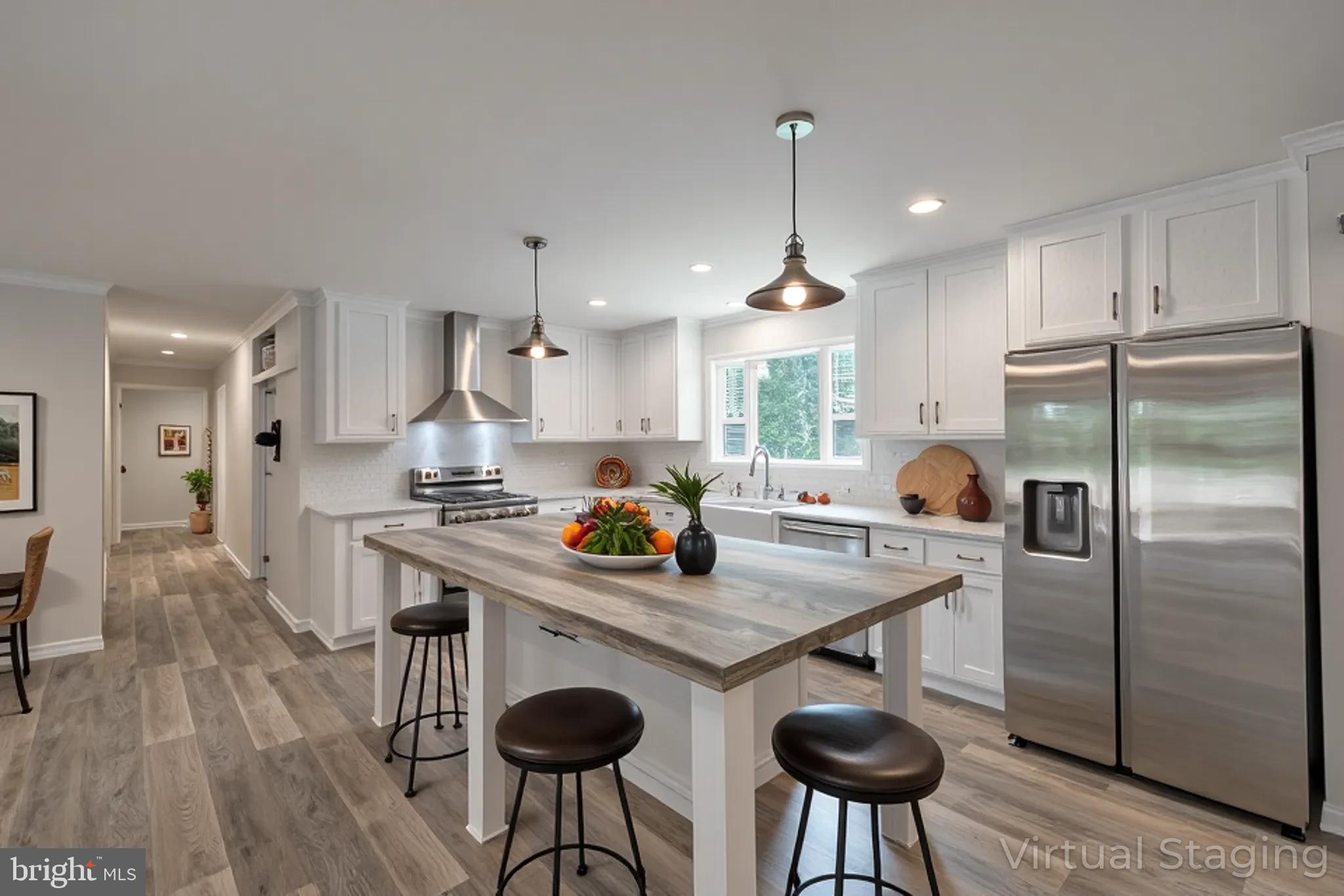 TWIN LAKES - Residential