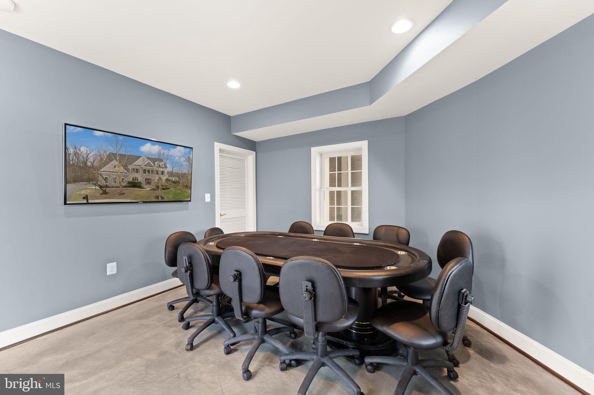 POLAND - Residential