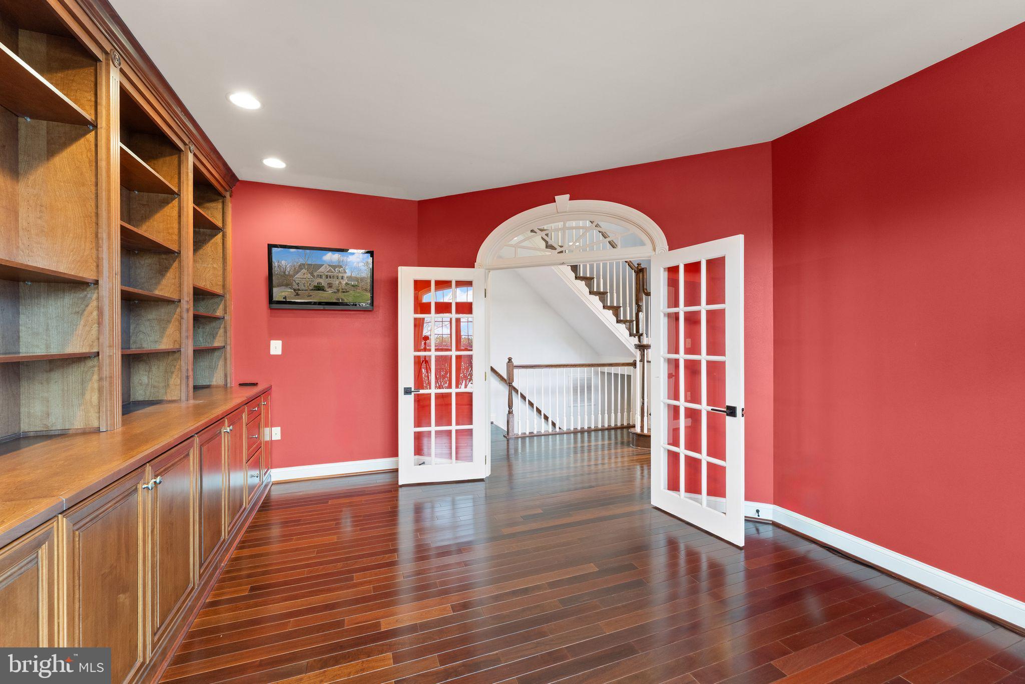 POLAND - Residential