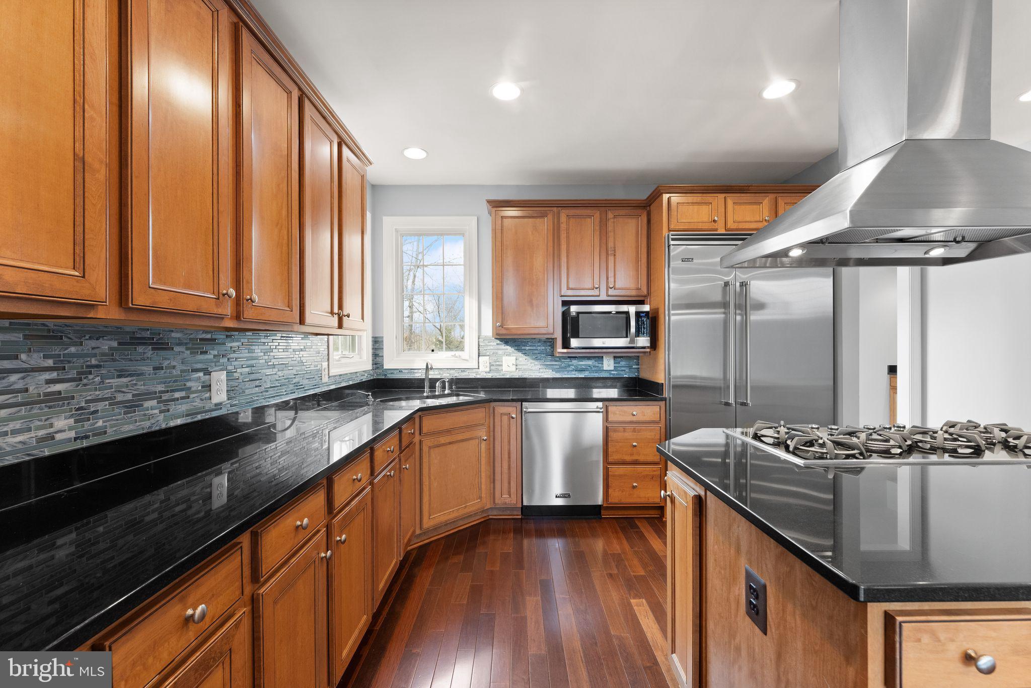 POLAND - Residential